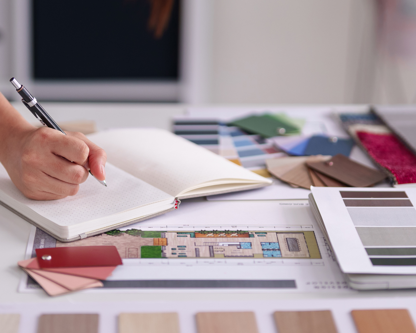  Should You Hire an Interior Designer?