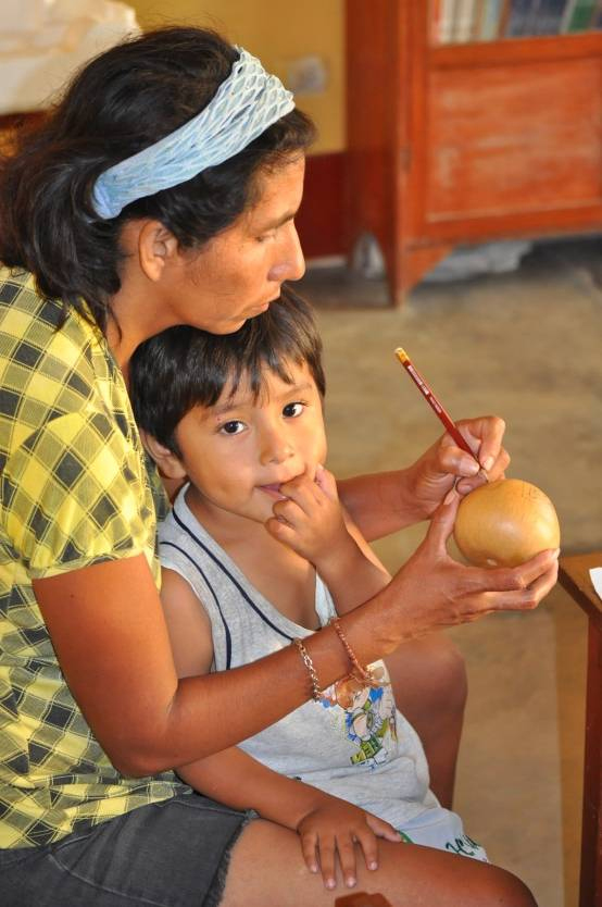The Community Pampas Gramalote is near the small community of Huanchaco, located on the North Coast of Peru about 12km from the provincial capital of Trujillo. The community is known for its 'caballitos de totora', reed boats used by Peruvian fisherman 4,000 years ago and still constructed today. Fishing and tourism constitute a large part of the local economy. Director of excavations at the site, Gabriel Prieto, grew up in the impoverished community and understood that community members have been deeply interested in the site, but unable to preserve it against the pressures of development.