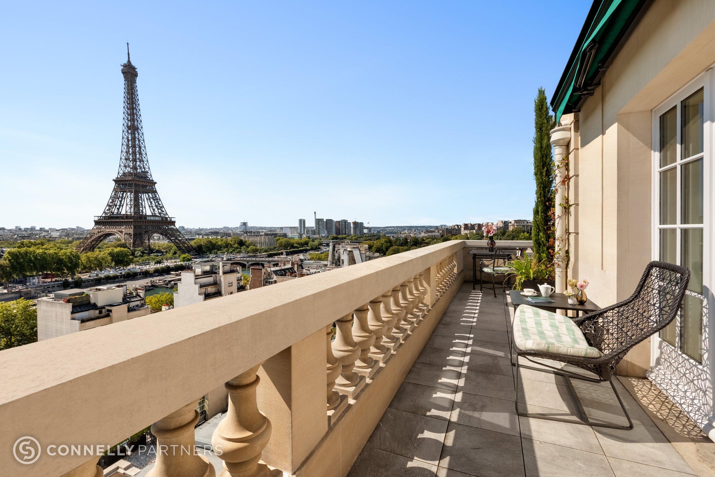  Client: Connelly Partners • Project: Shangri-La Paris, France • Photographer: Marcelo Barbosa • Produced by: Connelly Partners 04/08/2025 