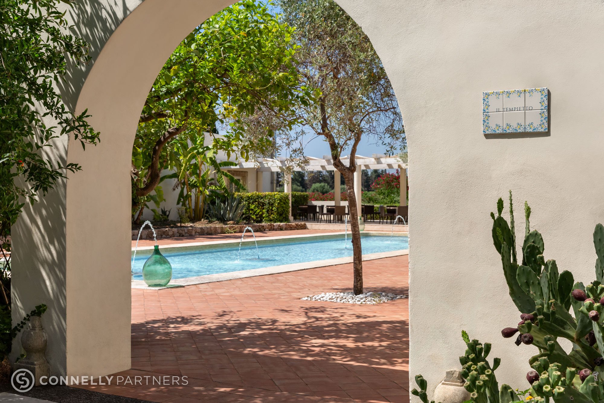  Client: Connelly Partners • Project: Dolce Siracusa, Italy • Photographer: Marcelo Barbosa • Produced by: Connelly Partners 12/07/2025 