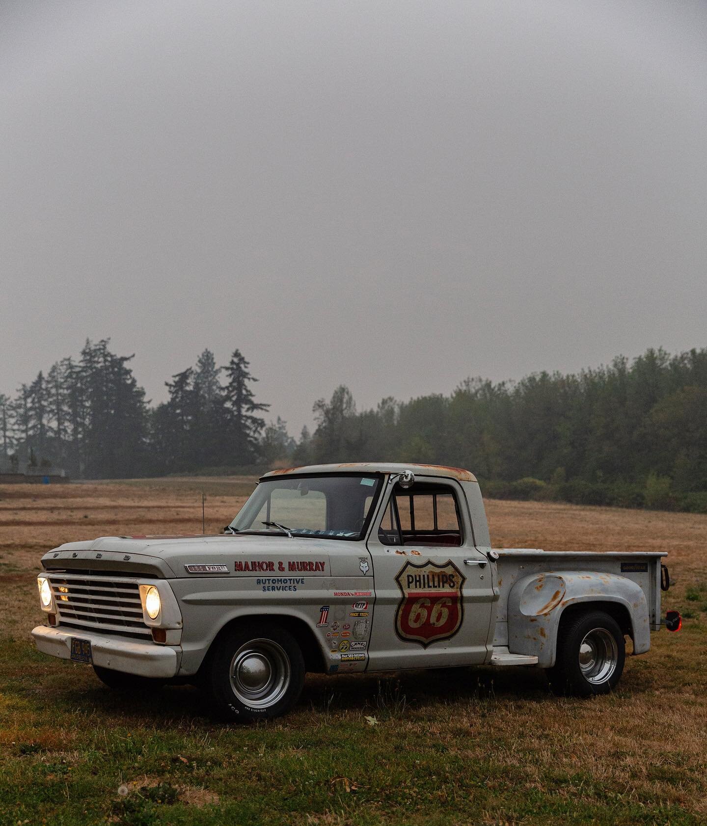 Hang in there. This too shall pass. &bull;  #staysafe #stayhealthy #stayenthused #enginethusiast #enginethusiastmagazine #vintage #trucklovers #classictruck #stepside #loweredlifestyle #loweredtrucks #hotrod #widebody #shortbed #classicworktruck #ret