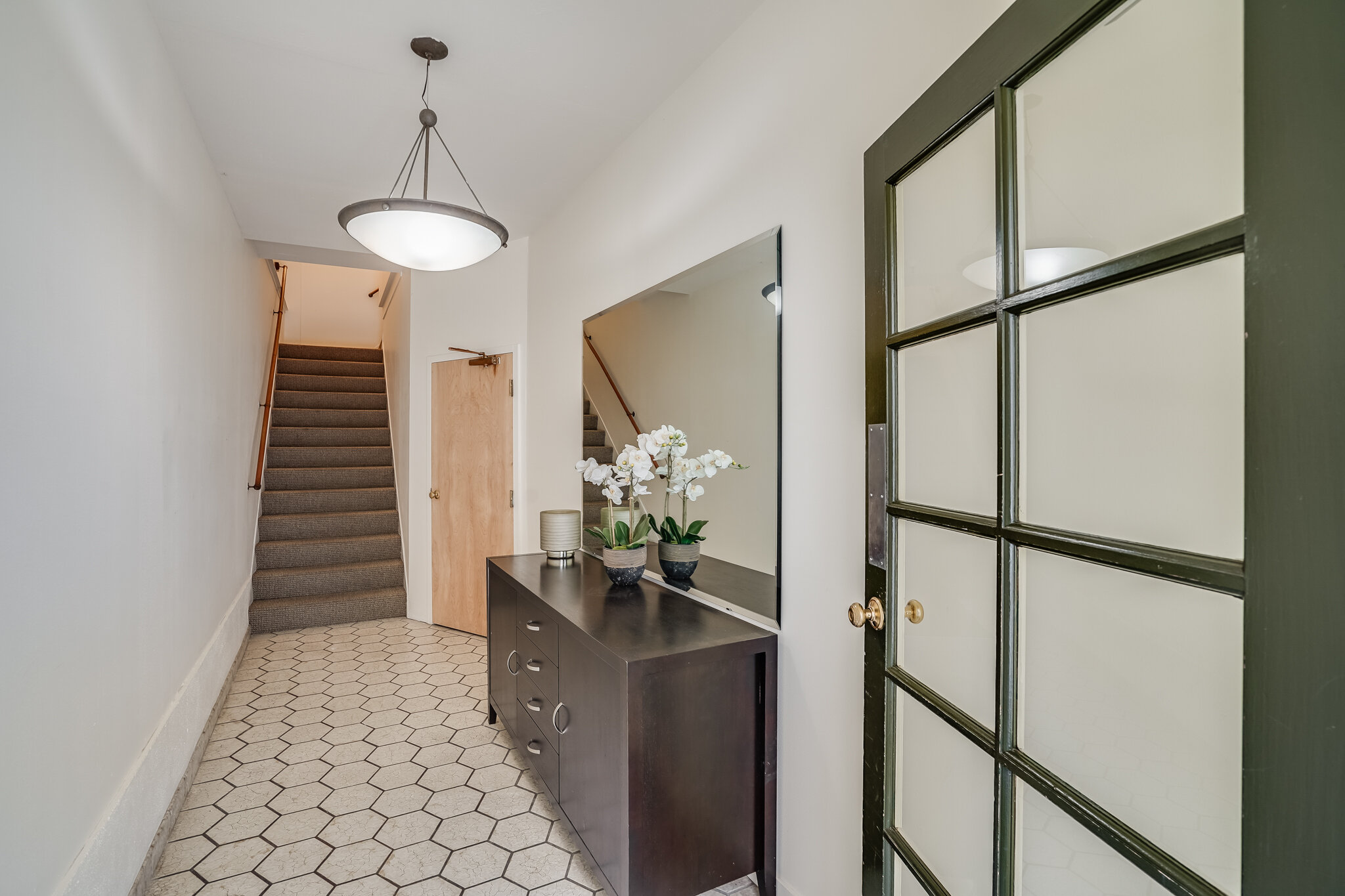 536 27th Street, Unit 3 - Entry