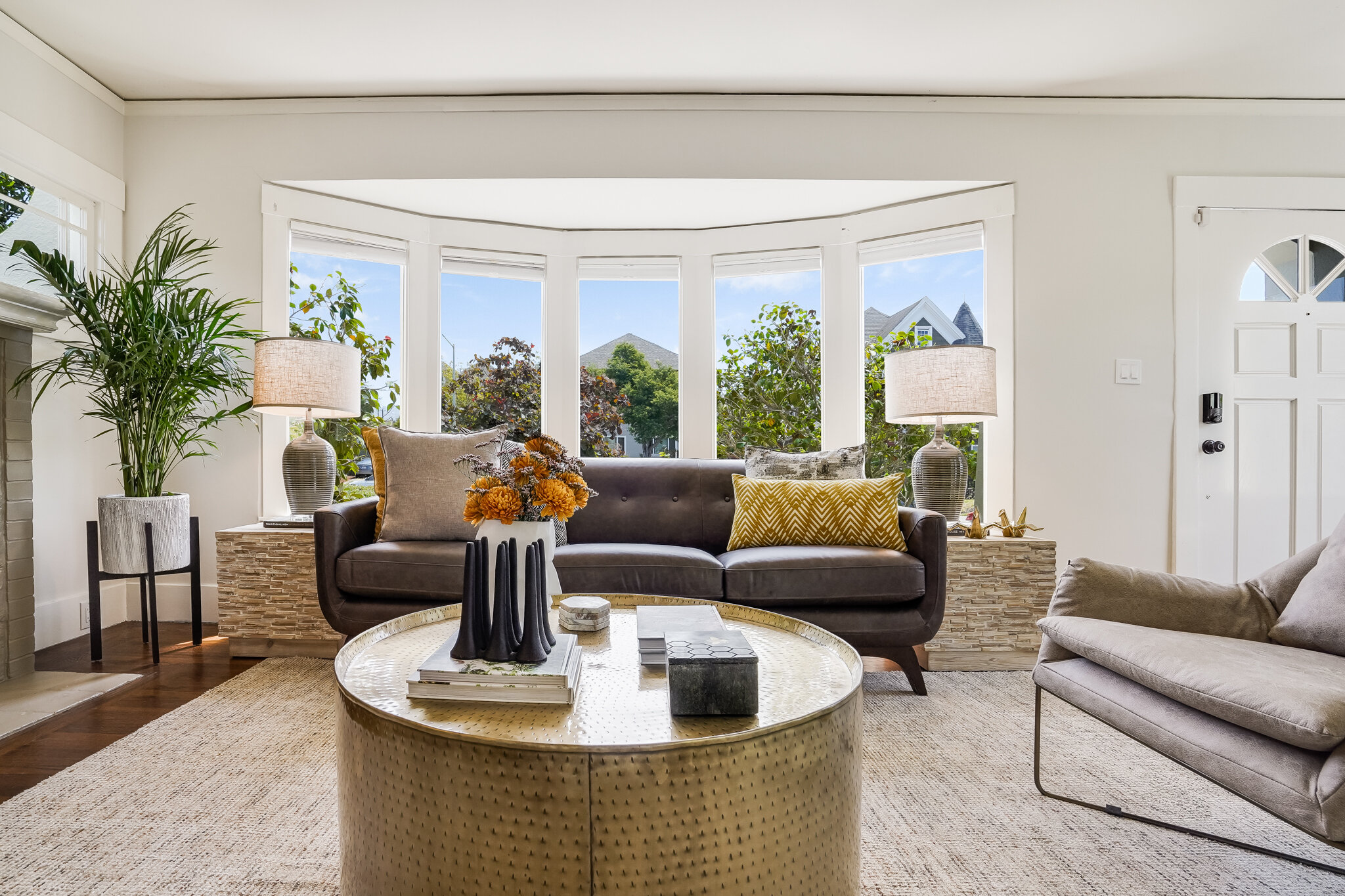 5807 Adeline Street - Living Room