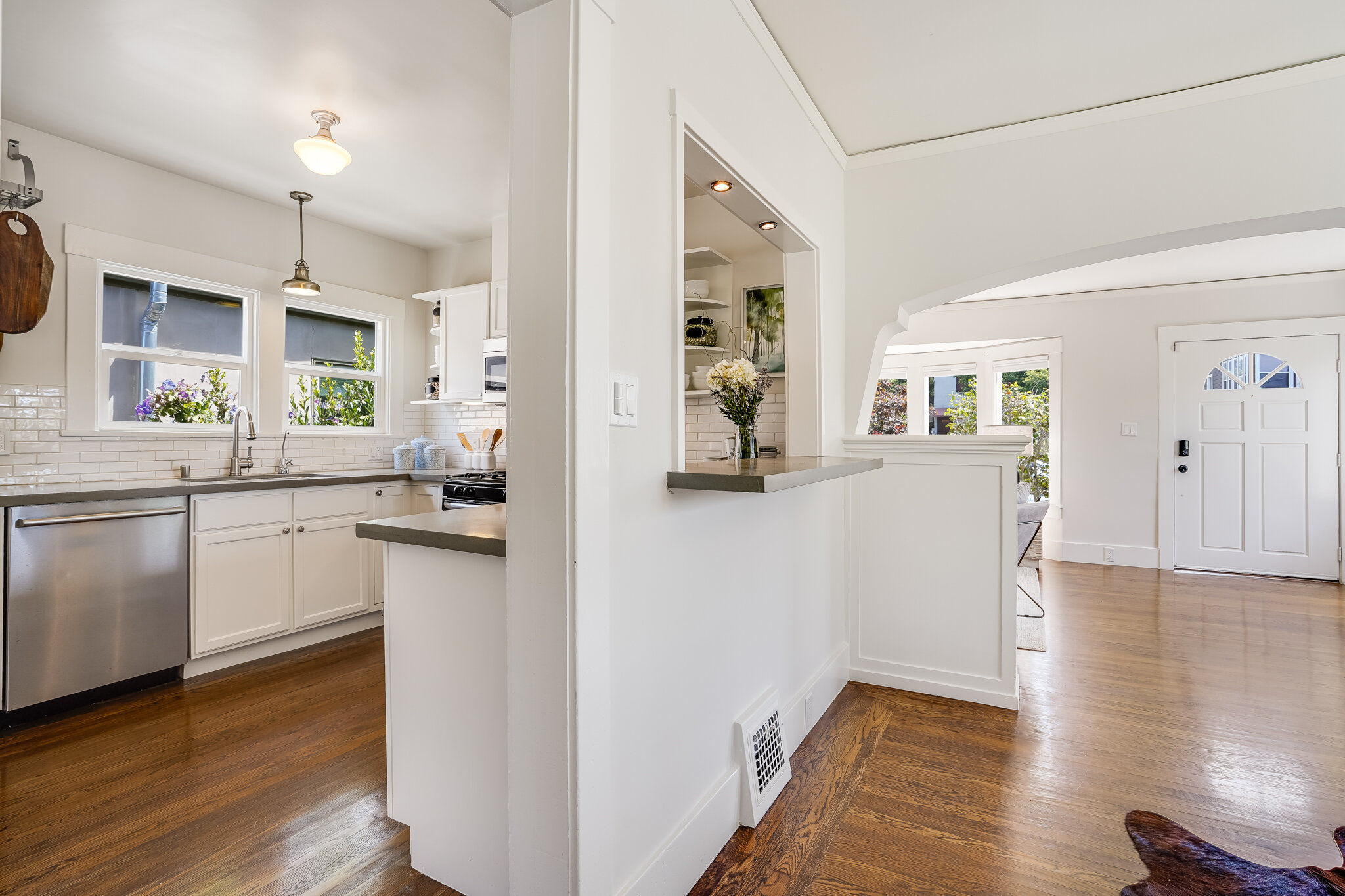 5807 Adeline Street - Kitchen