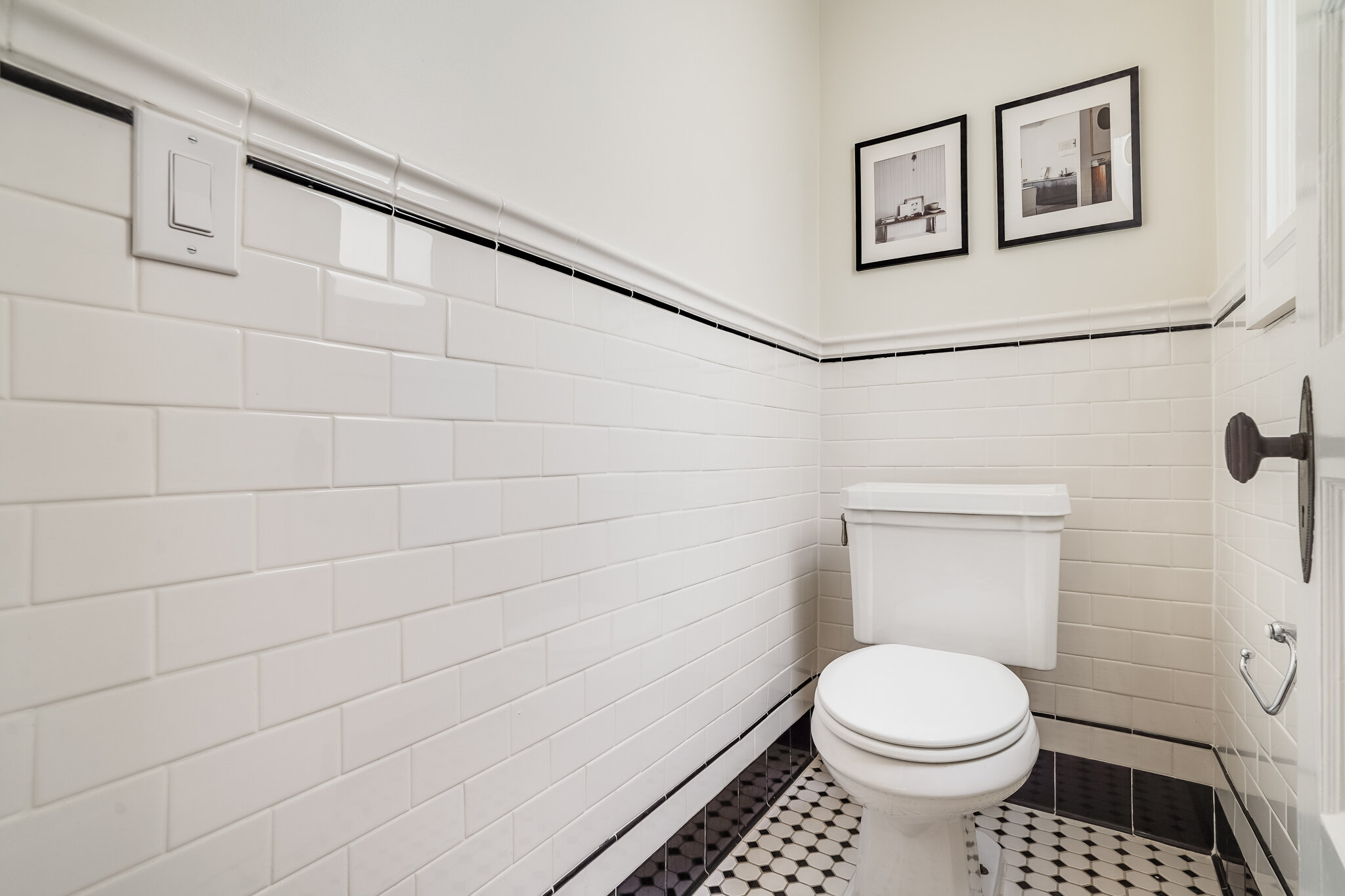 558 Ashbury Street - Split Bathroom