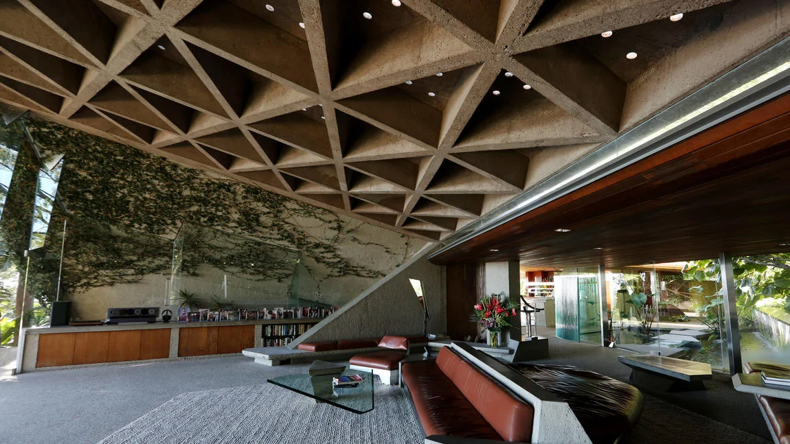 Livingroom of the Sheats-Goldstein Residence by John Lautner (credit: LA Times)