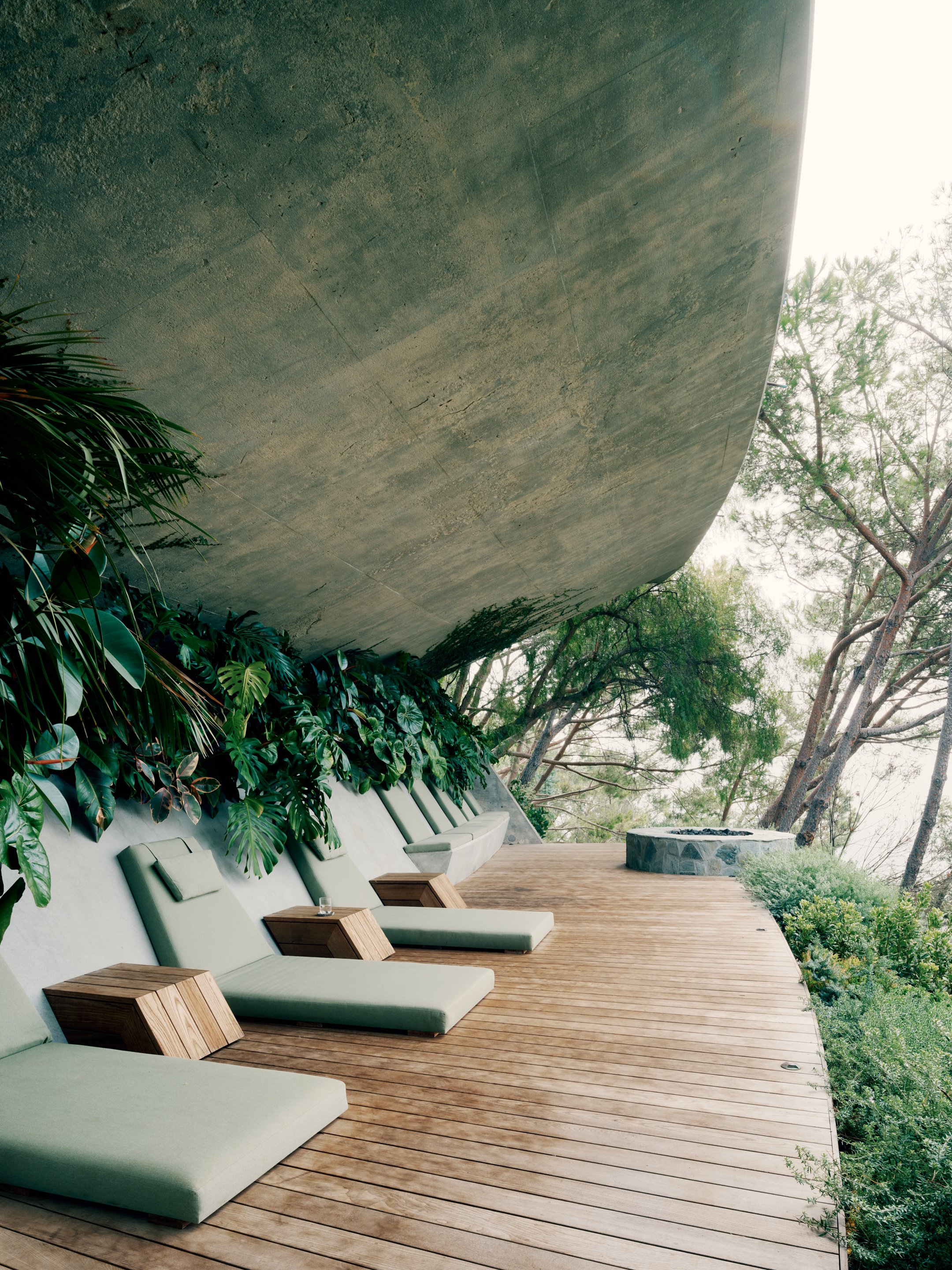 New Firepit Deck and Built-in Seating at Lautner Castle