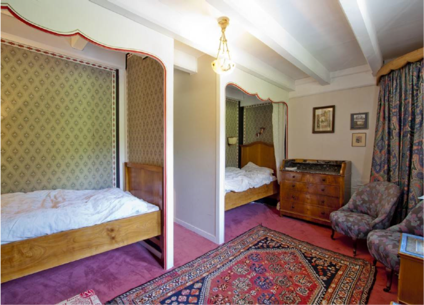 Petit Moniac 2x Single beds.png