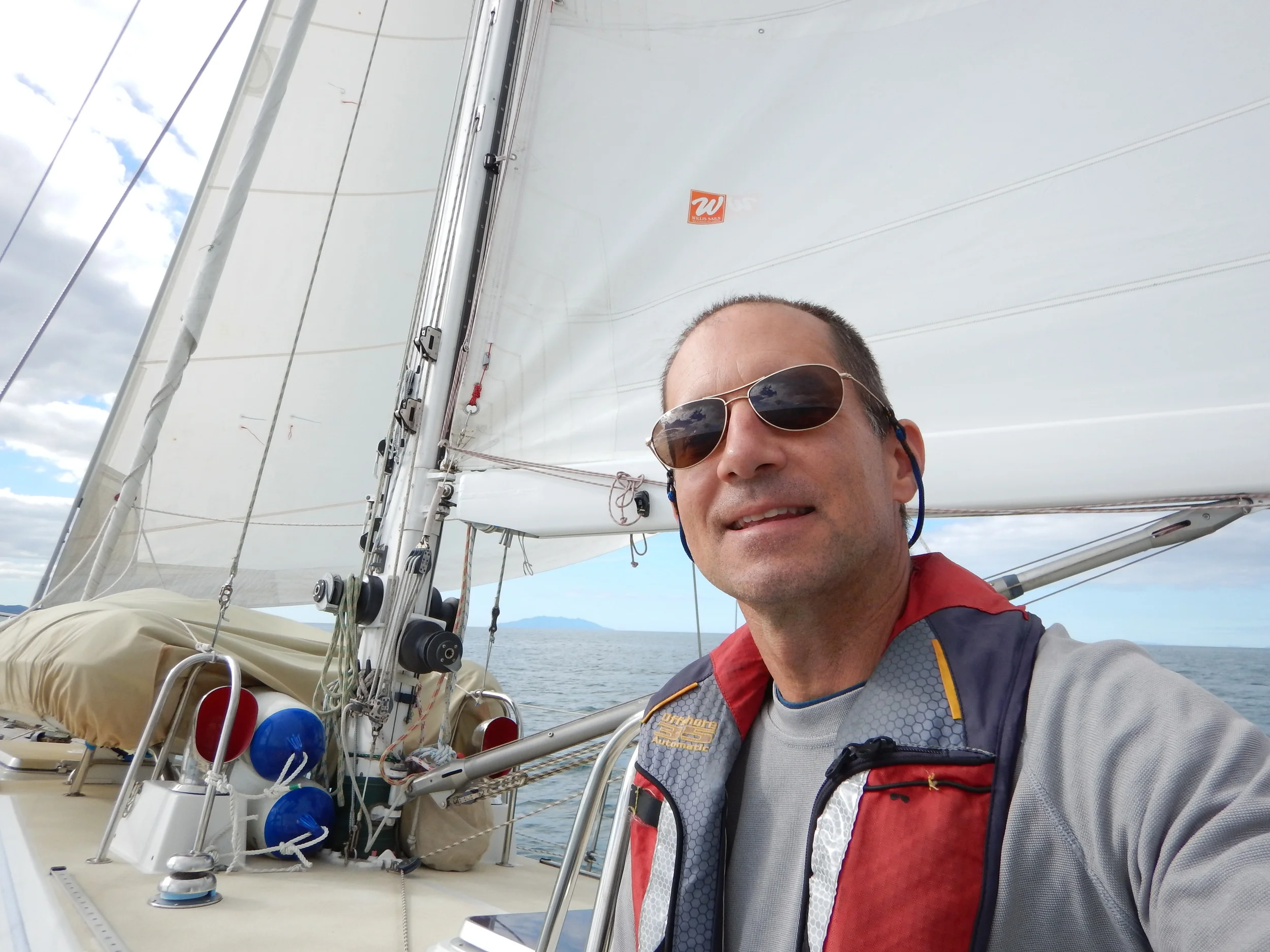 Sails up!