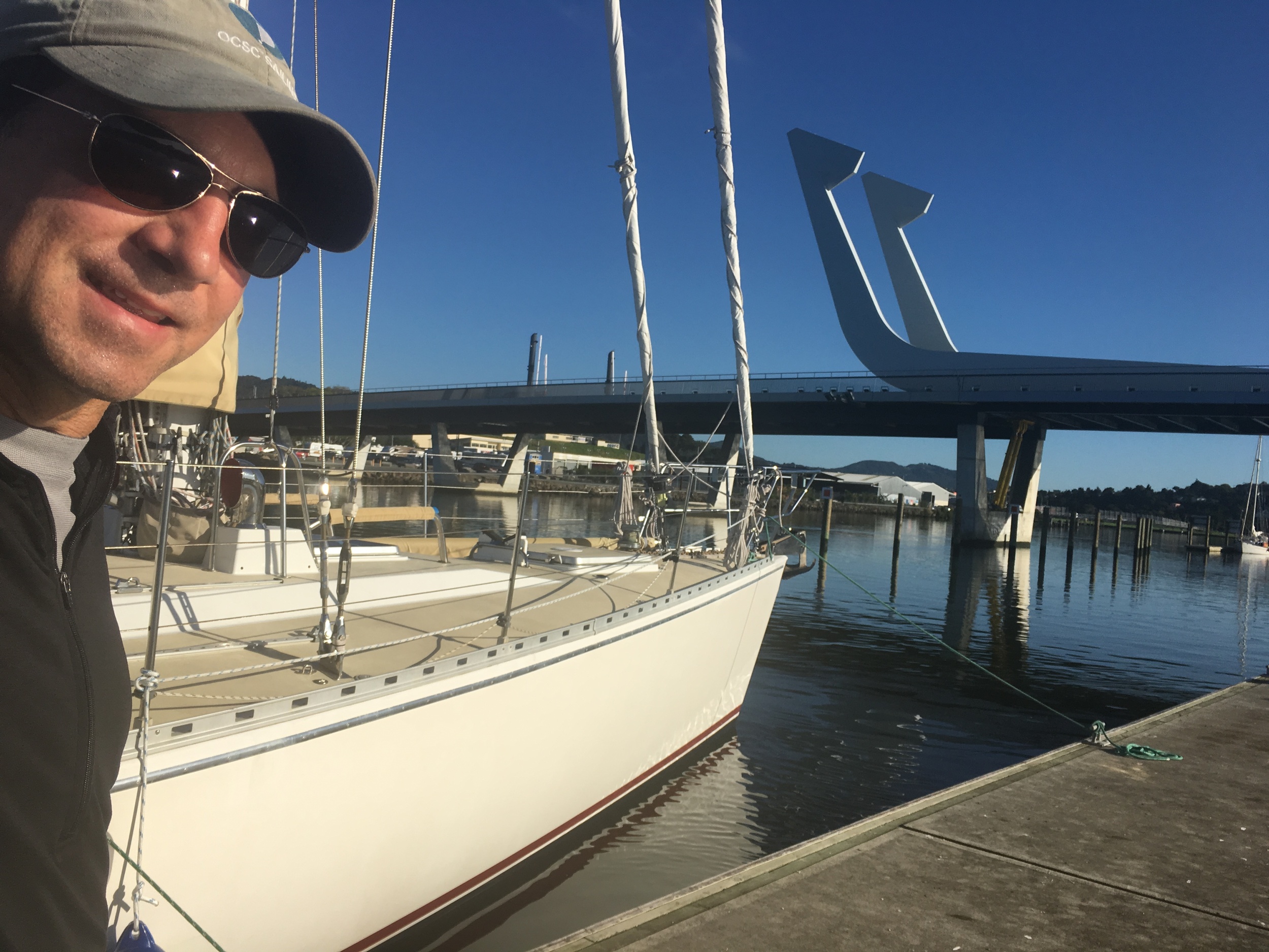 Tied up to the pontoon, waiting for the the spectacular "Te Matau a Pohe" drawbridge to open.