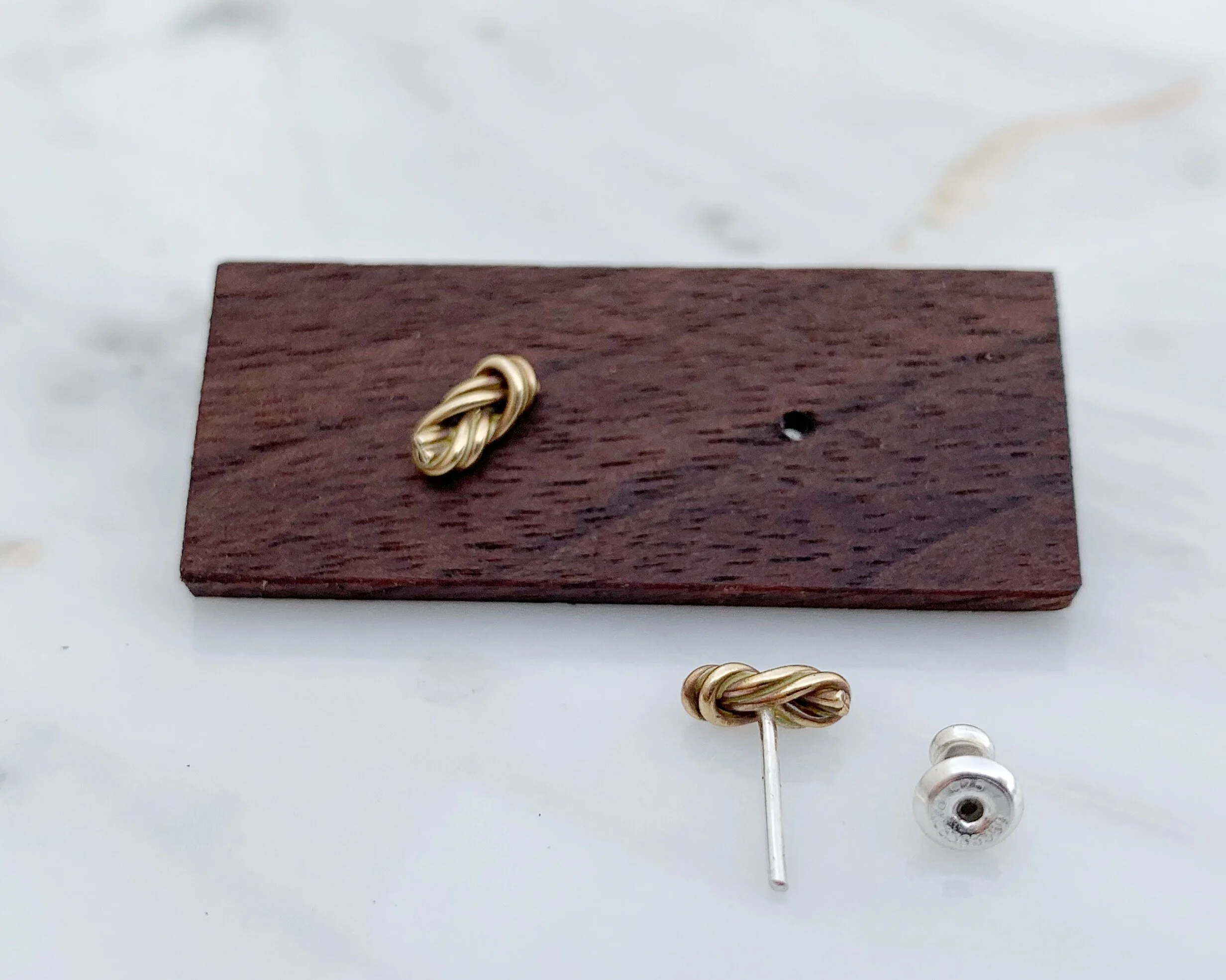 5544B186-2BE5-459E-8778-7D73324D558F