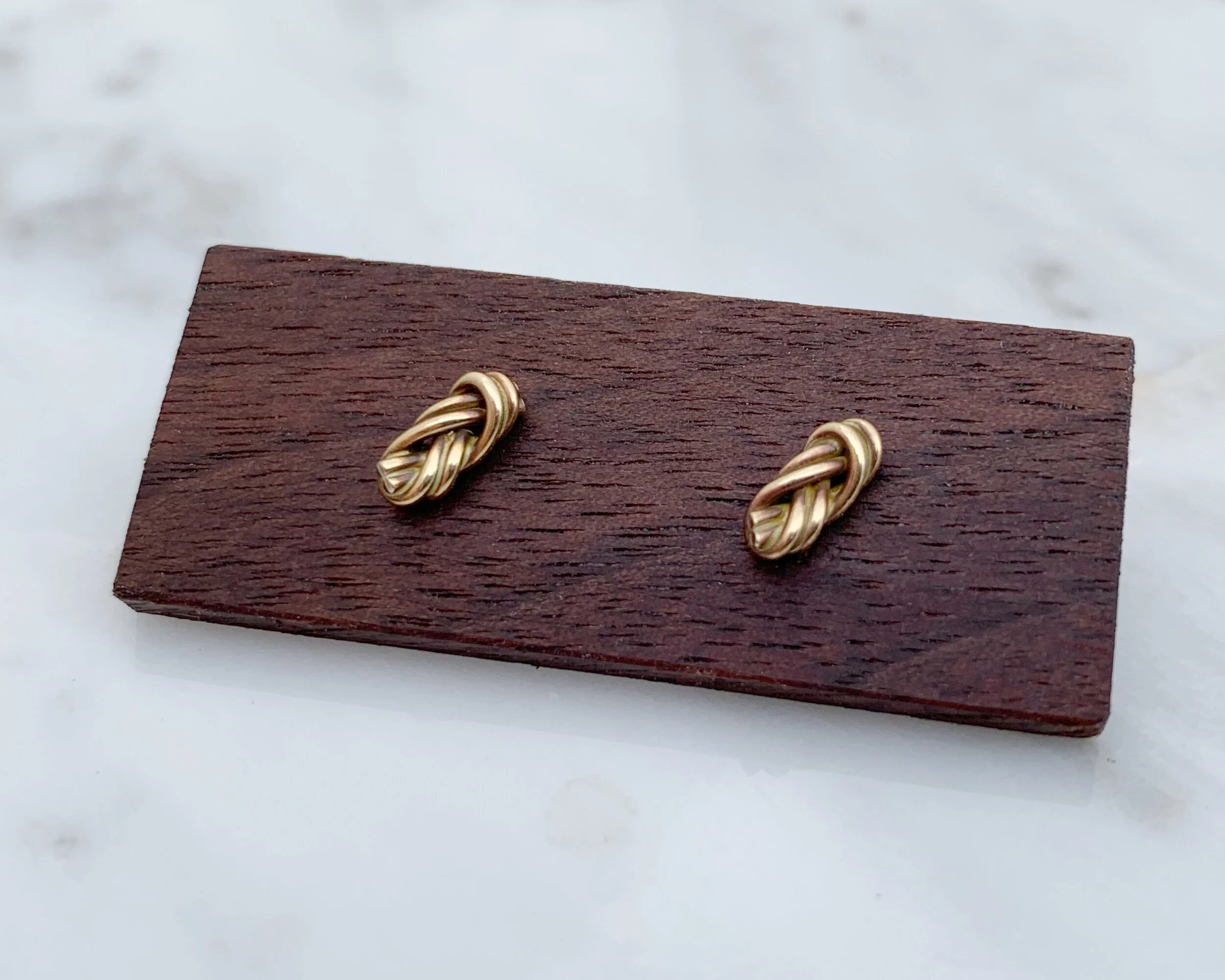 DC888004-556B-4A54-AB5C-BA94E9EDC974