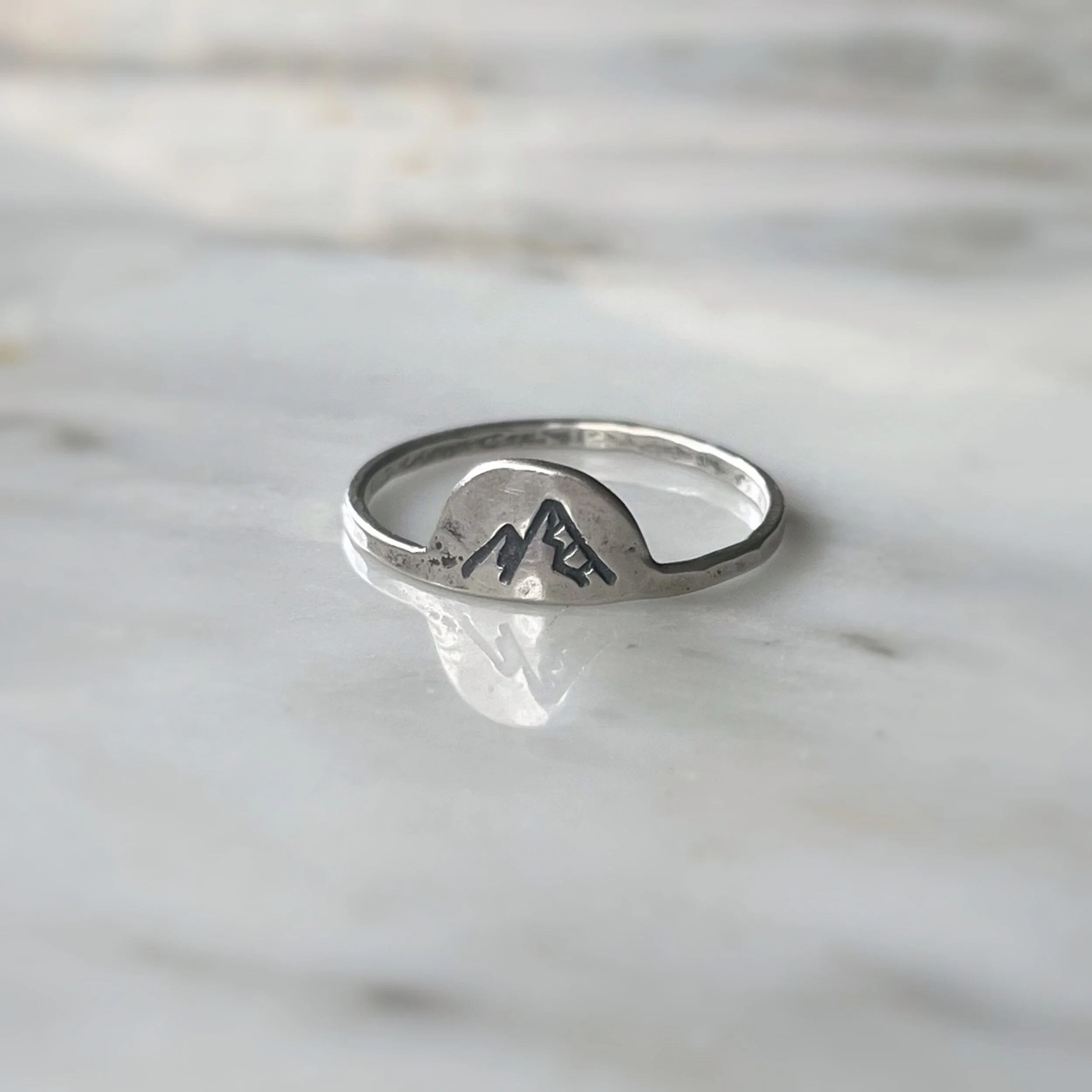 85963A34-5D86-4547-BF59-F7696428D42D