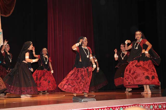 Garba-Dancers-from-Nartan-Rang-Dance-School.jpg