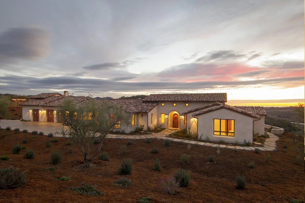 Santa Ysabel Residence
