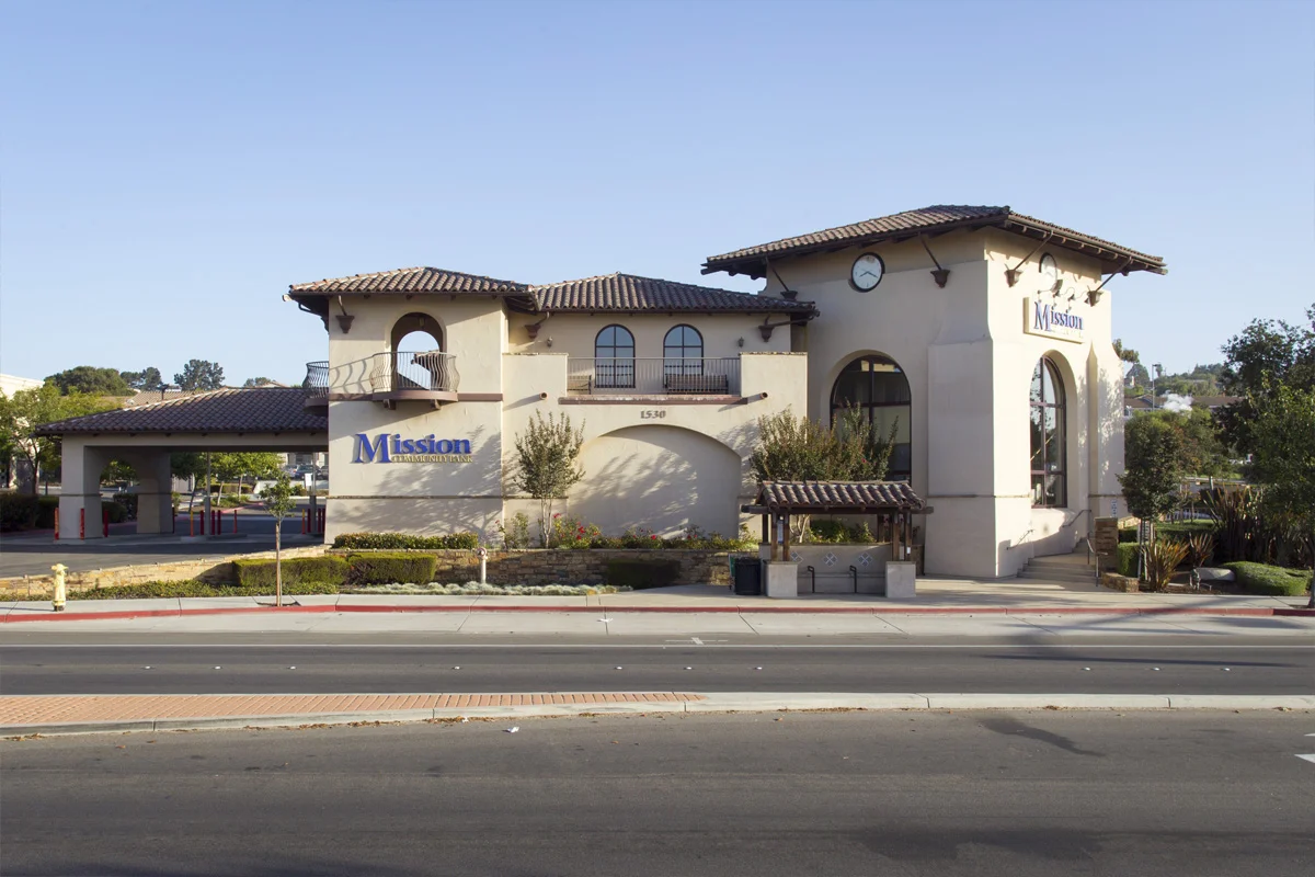 MISSION BANK_02.jpg