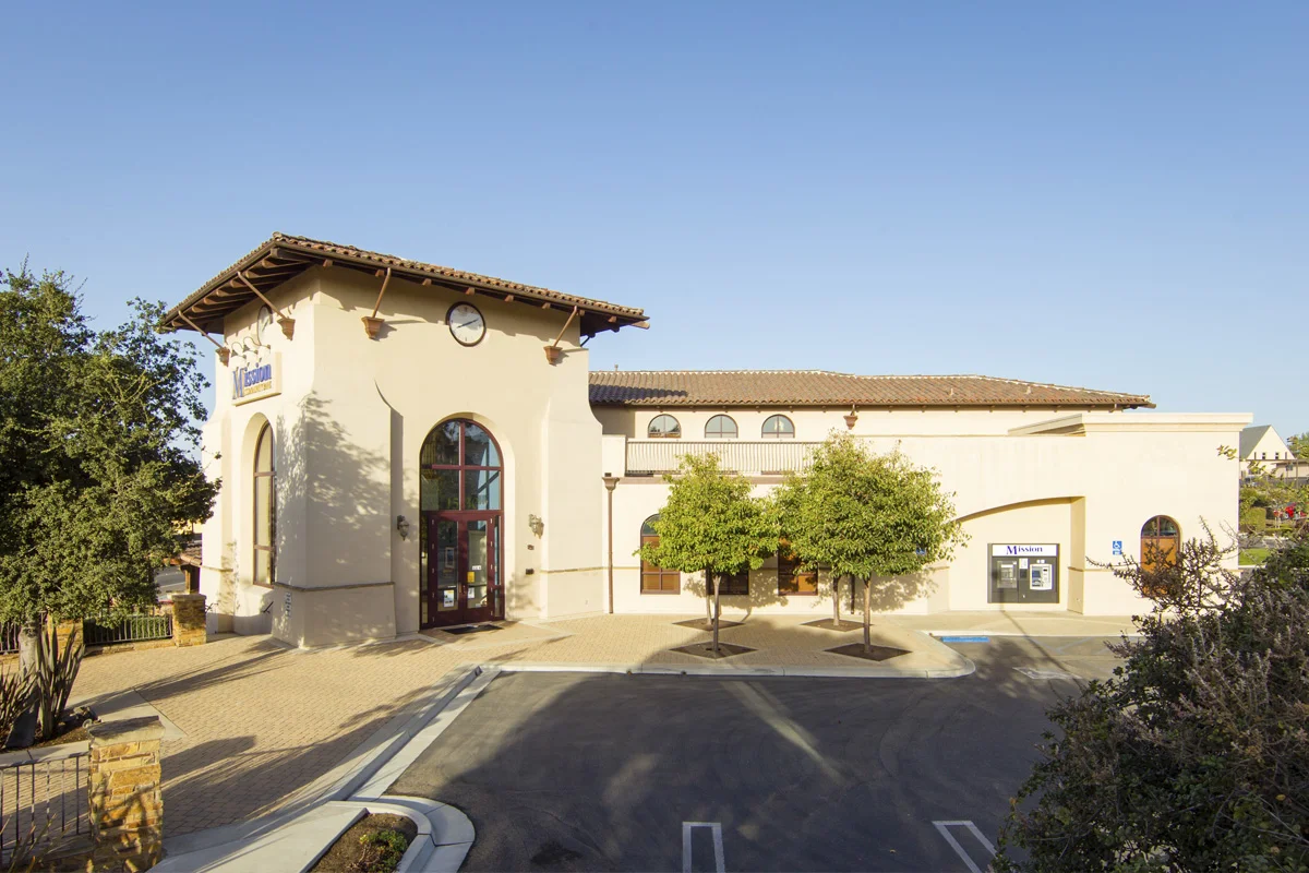 MISSION BANK_05.jpg