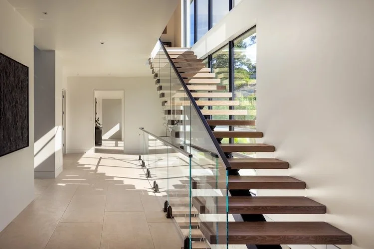 18_mwier_isaman_papich_stair2_v1_webres.jpg