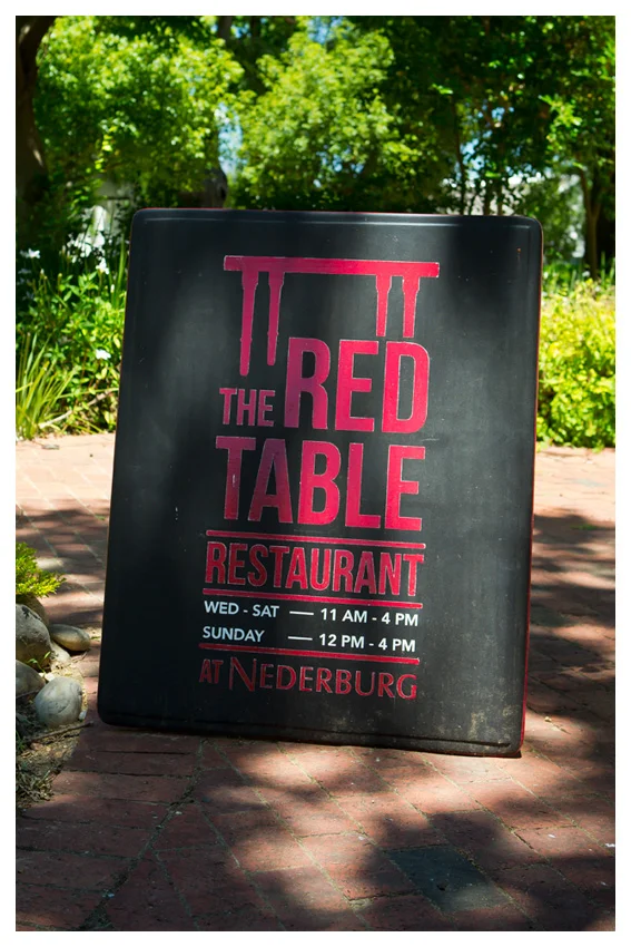POP-UP RESTAURANT SIGNAGE AND POS DISPLAY