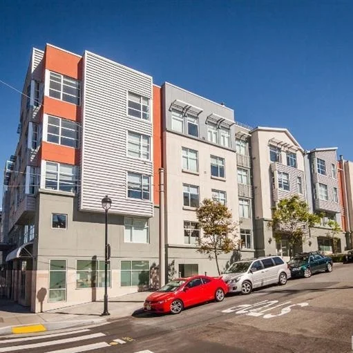 451 Kansas St #485