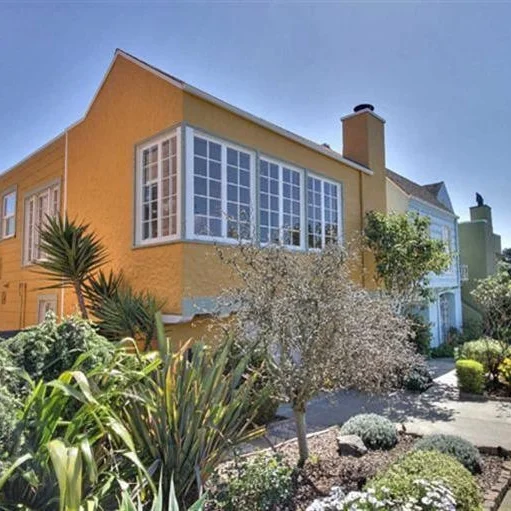 575 Teresita Blvd