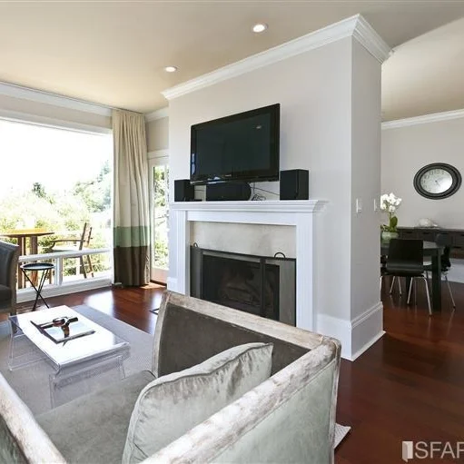 747 Grand View Ave