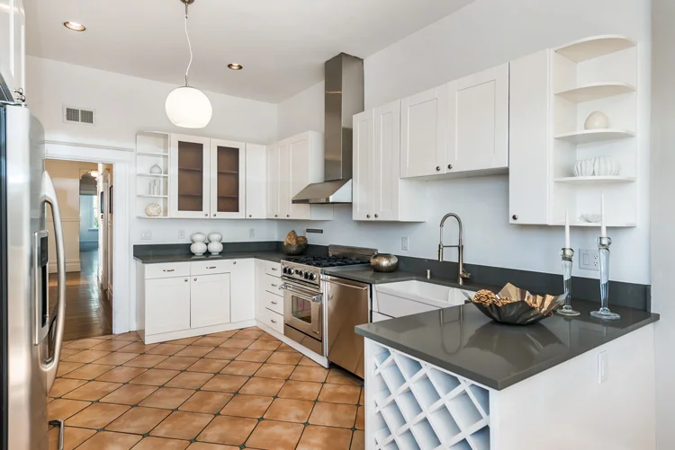 kitchen-2.jpg