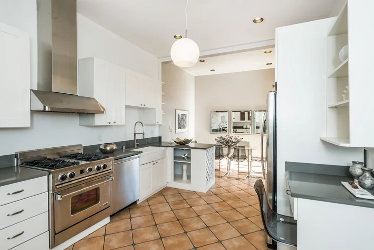kitchen-3.jpg