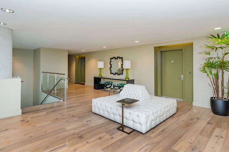 lobby-2.jpg