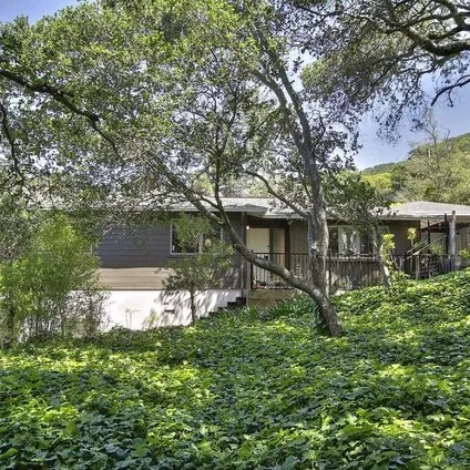 105 El Cerrito Avenue