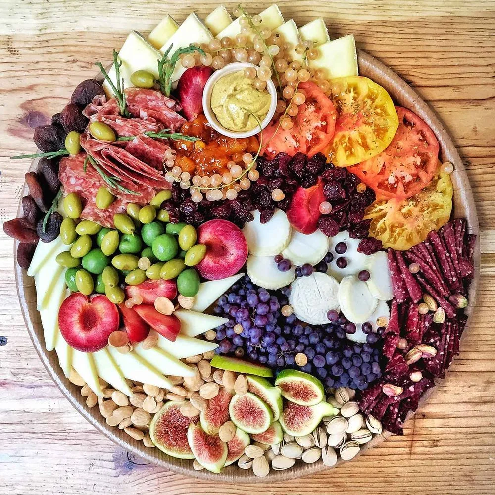 How to Create an Amazing Cheese Platter