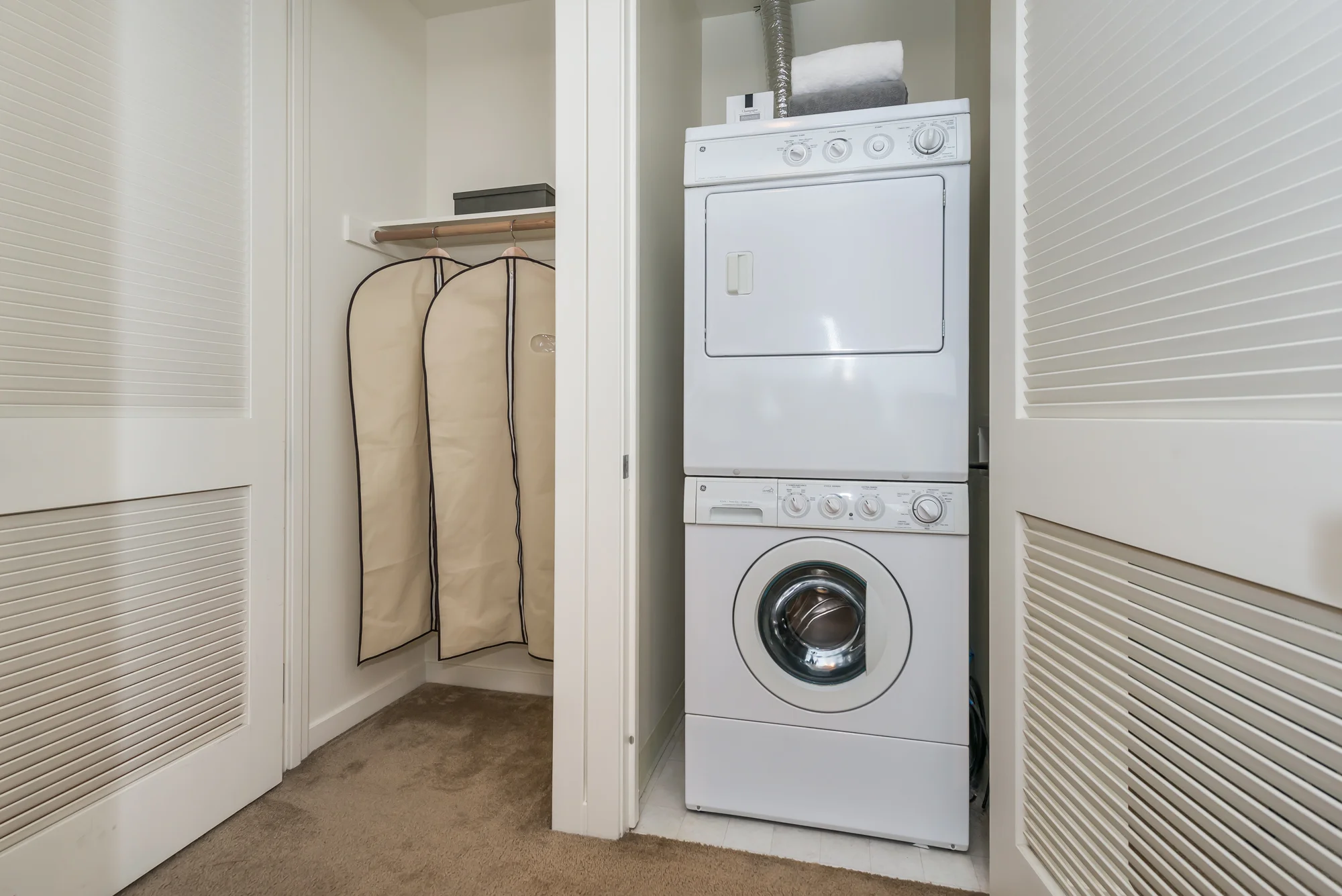 Laundry MLS.jpg