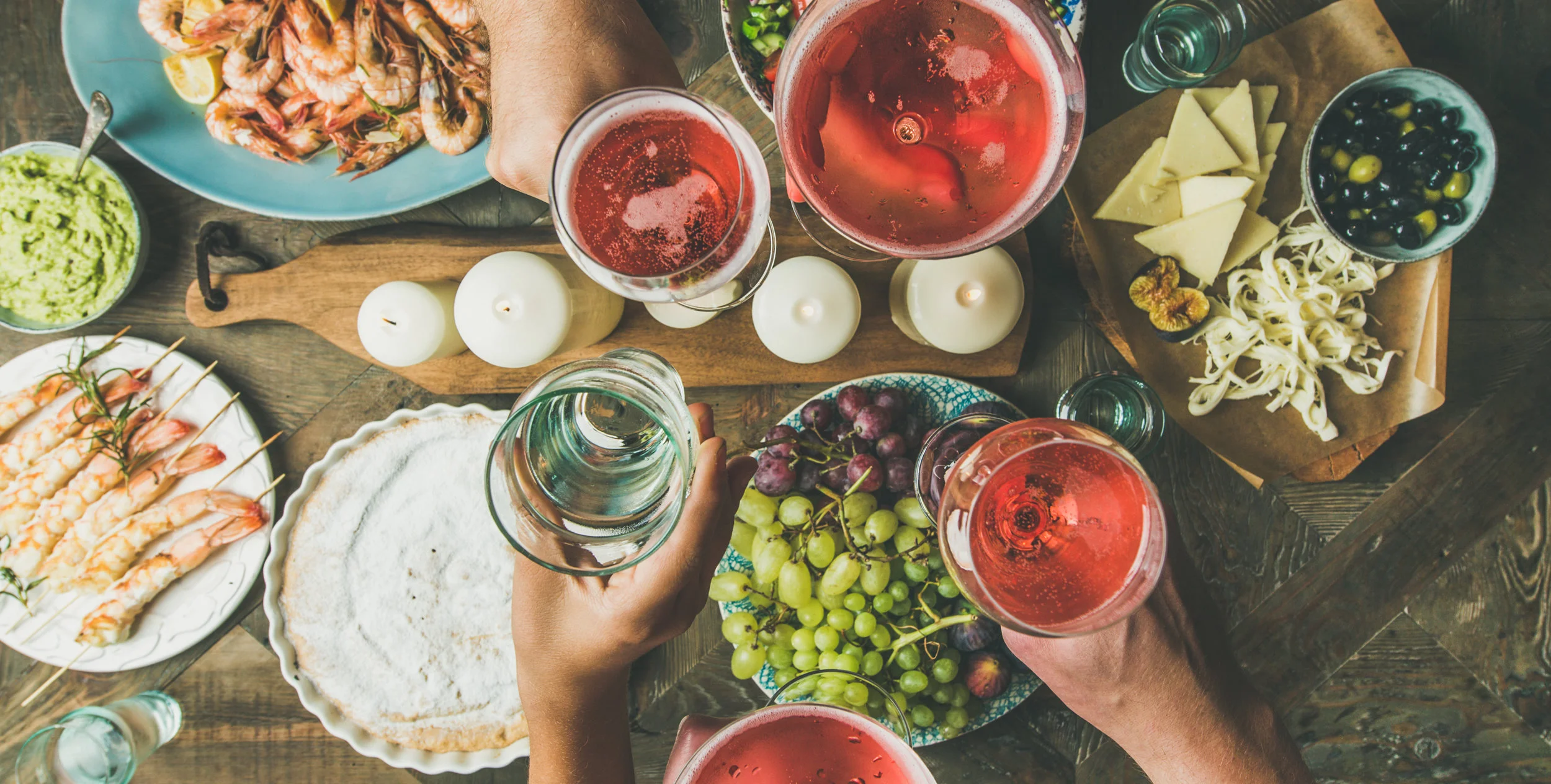 How to Survive Holiday Parties Without Sacrificing Your Healthy Lifestyle
