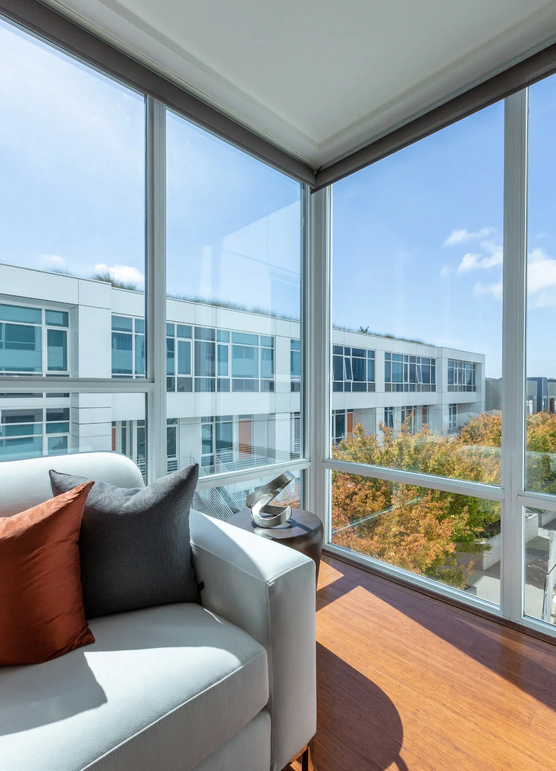 300 Berry Street, Unit 612[16510]_Page_2_Image_0003.jpg