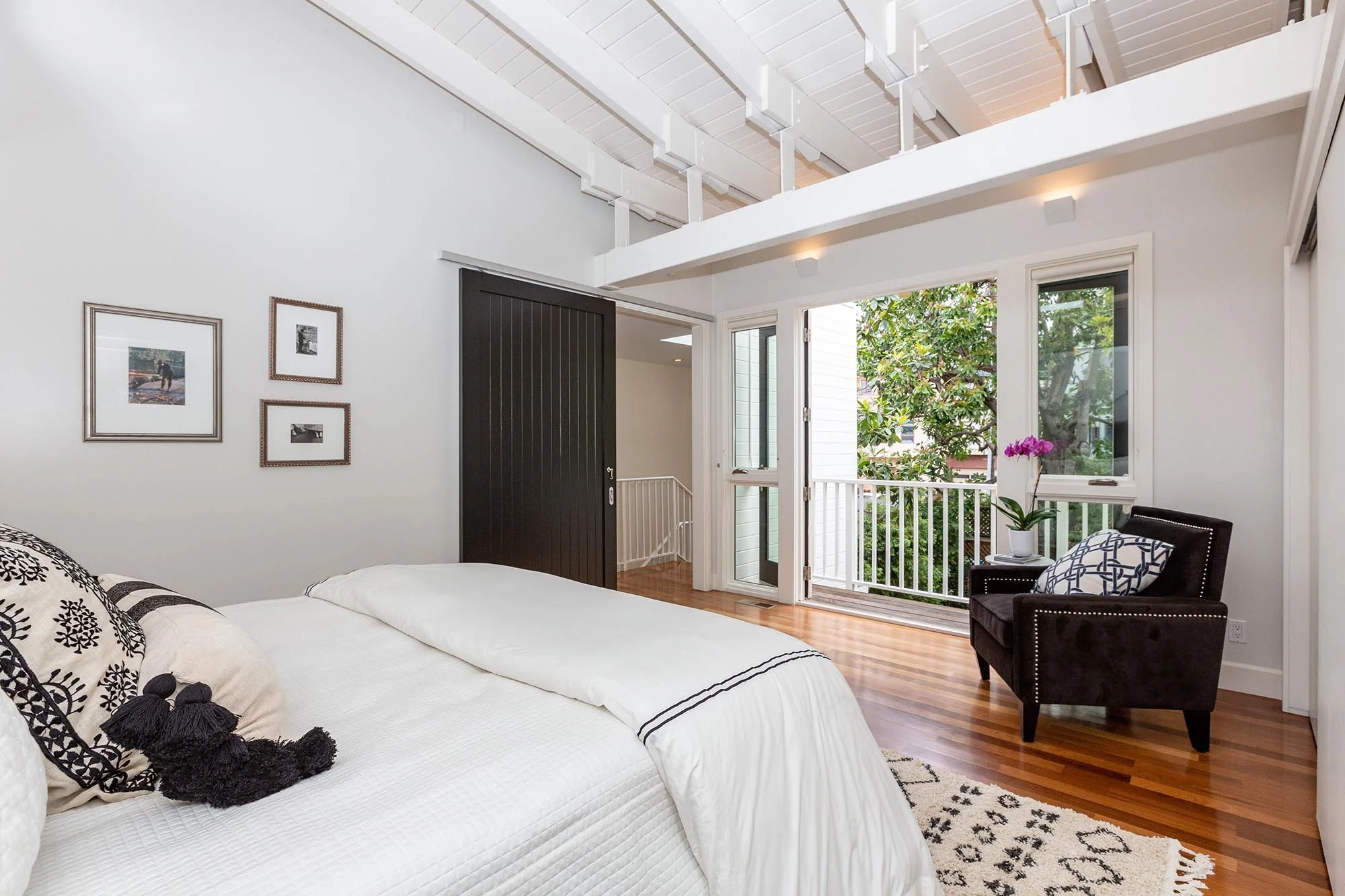 new-master-bedroom-pic.jpg