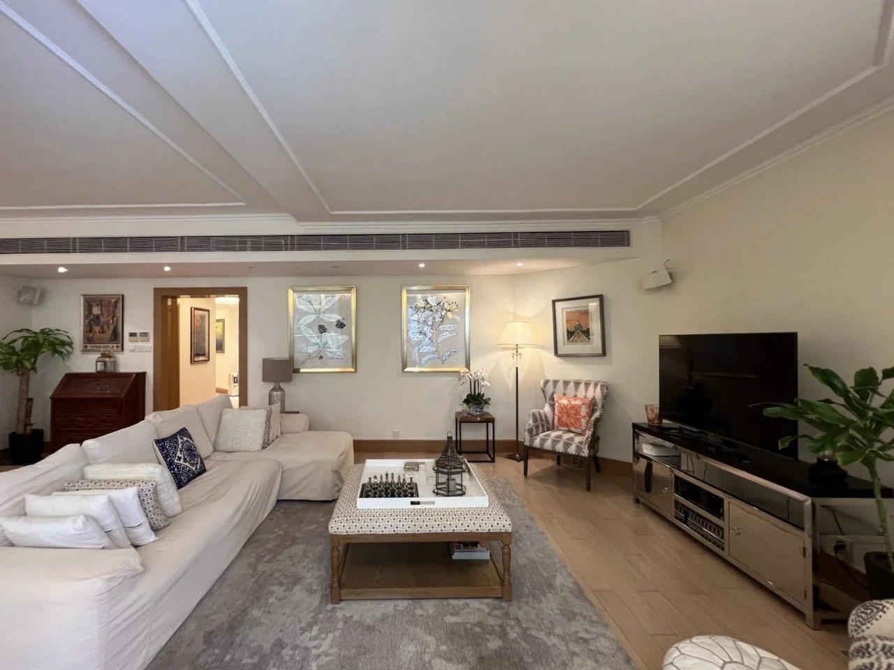 3. Living Tregunter Tower 1 for sale.jpeg