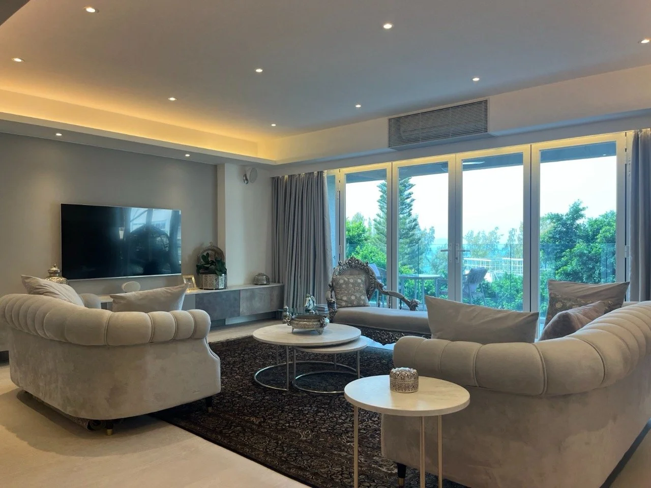 2. Scenic Villa - living.jpeg