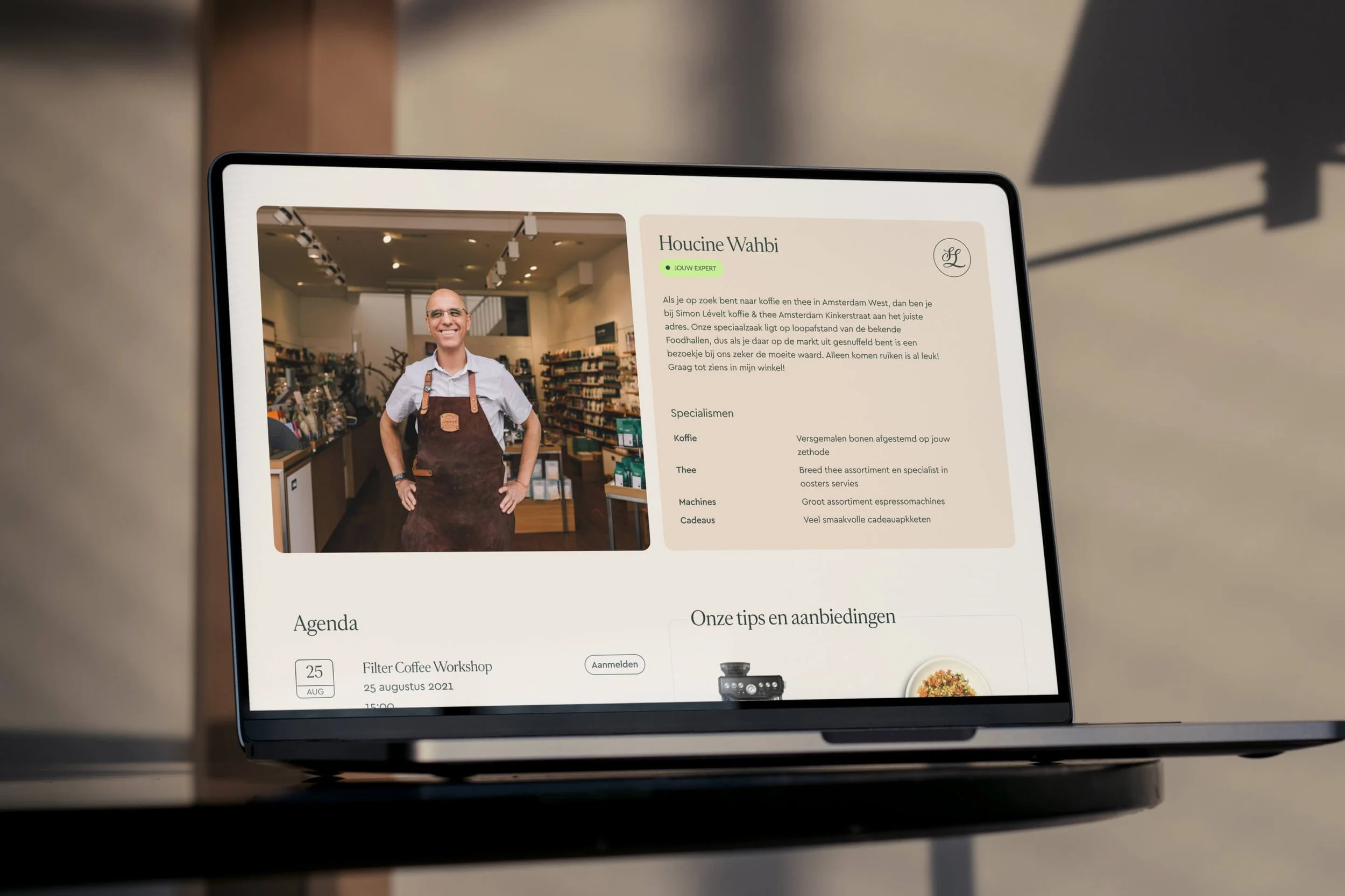 simonlevelt_08_rebranding_interface website_specialty store.jpg