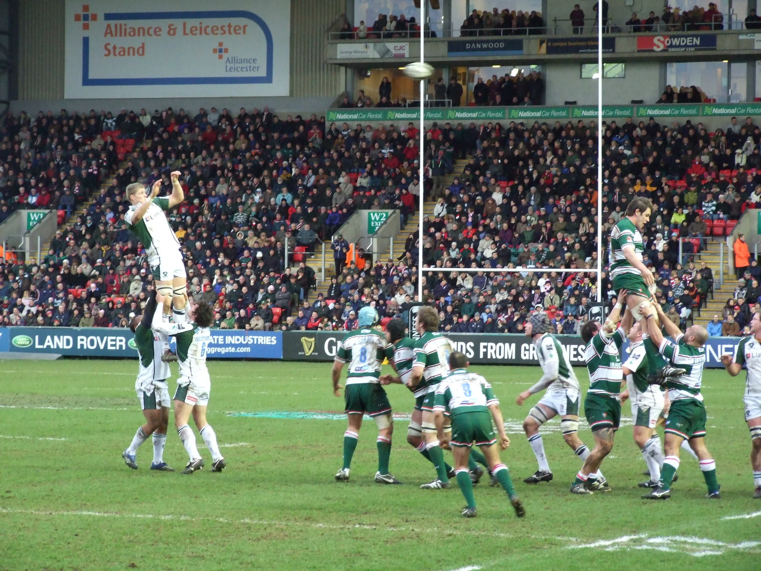 Leicester_Tigers_v_London_Irish_-_December_2007_(37).jpg