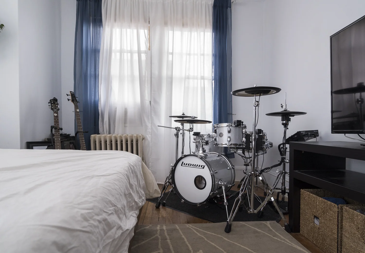 The Ultimate Hybrid Electric/ Acoustic Drum Kit — austinpaz