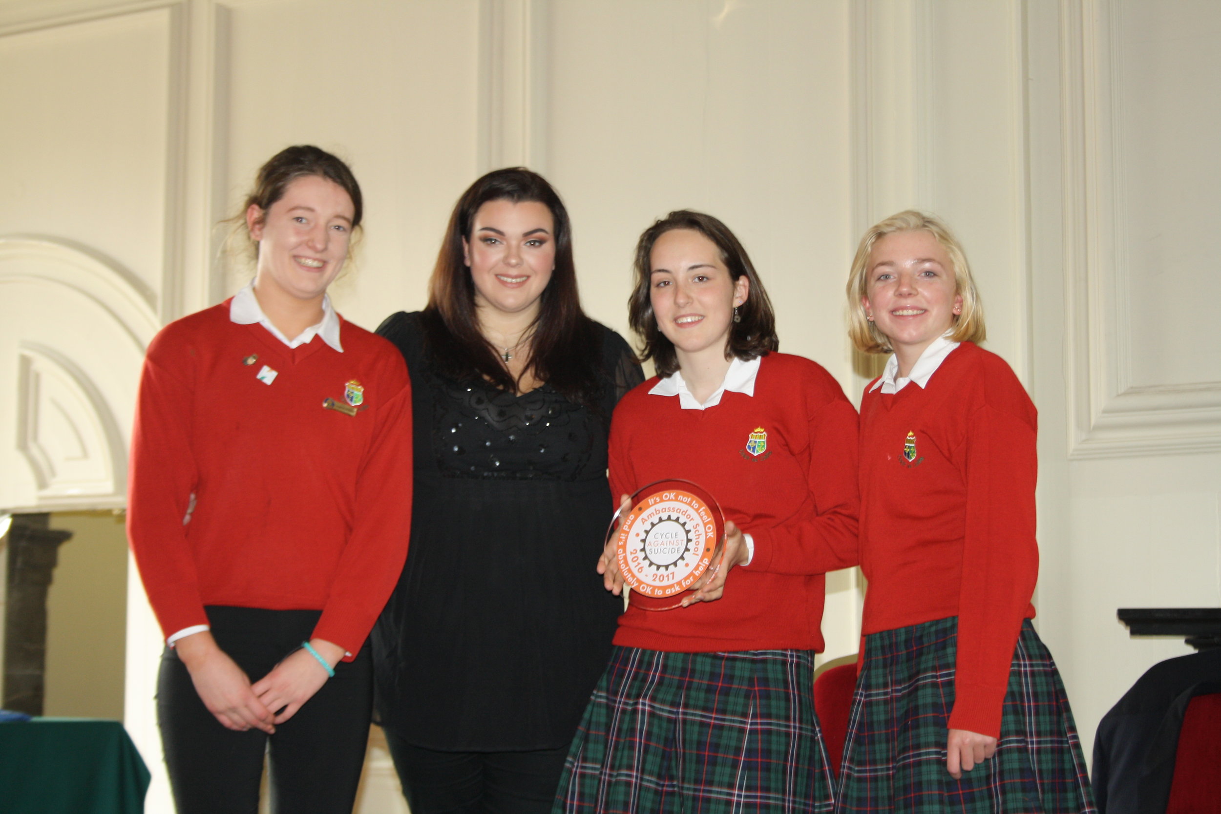 Sacred Heart Students collect award for "Cycle Against Suicide"