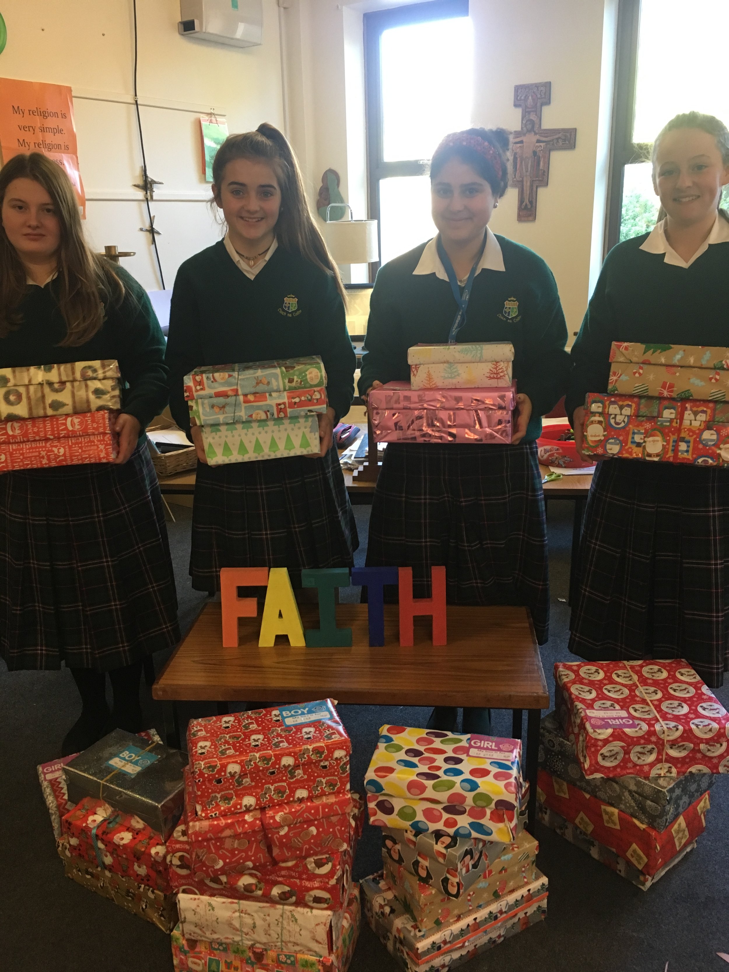 Team HOPE Christmas Show Box Appeal