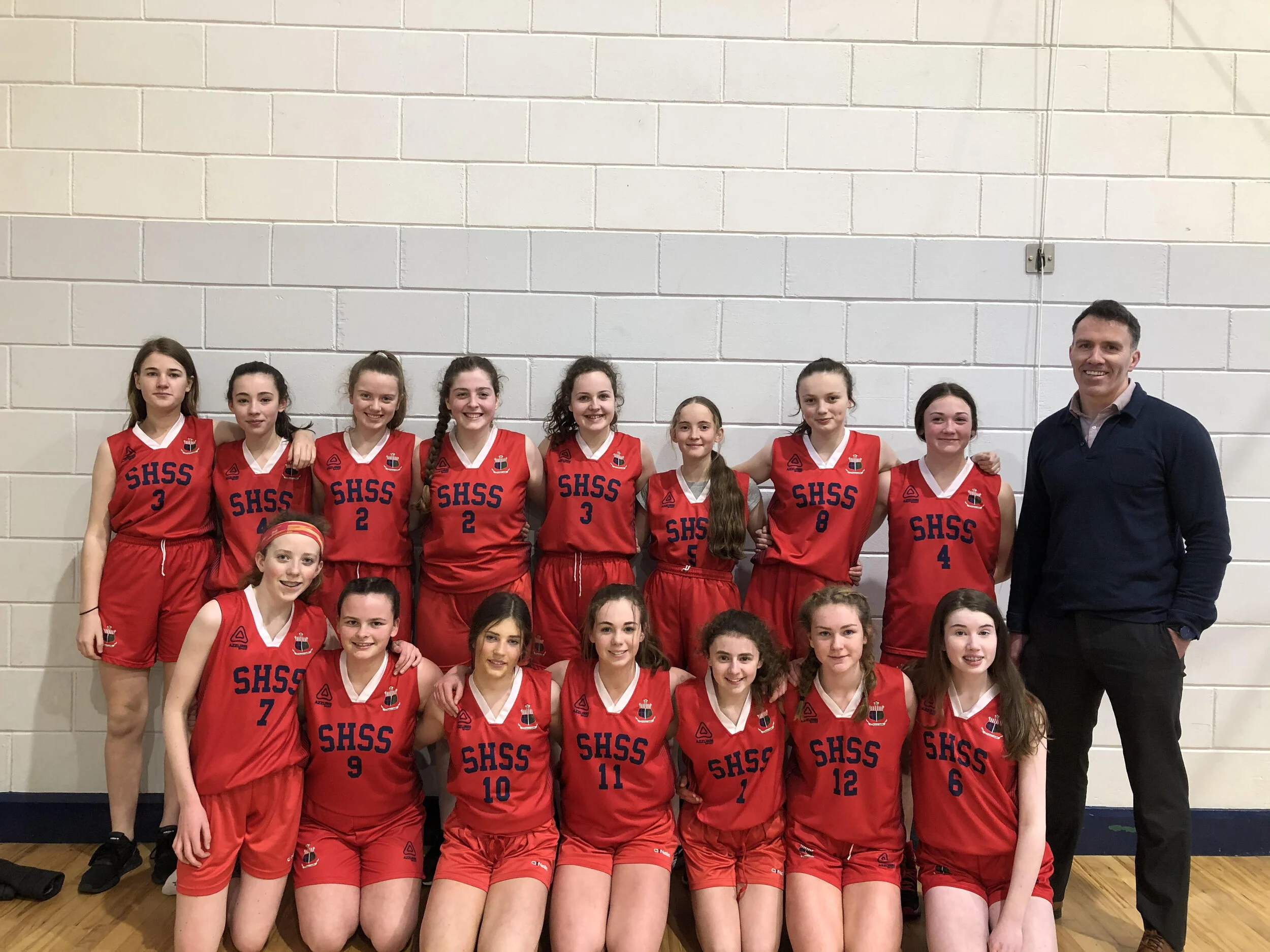 2nd year Basketball team V's Crosshaven