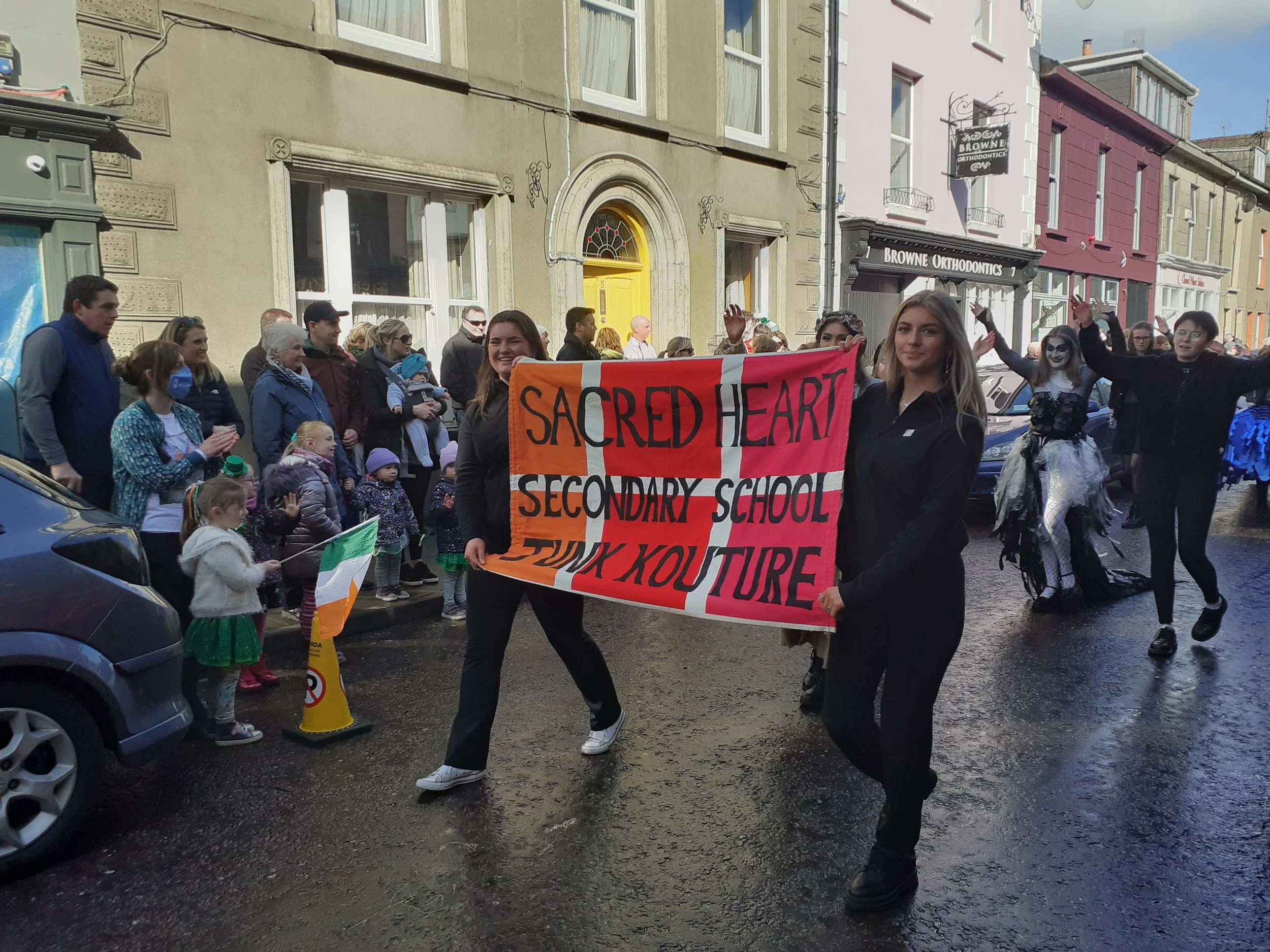 Junk Kouture in St Patrick's Day Parade!