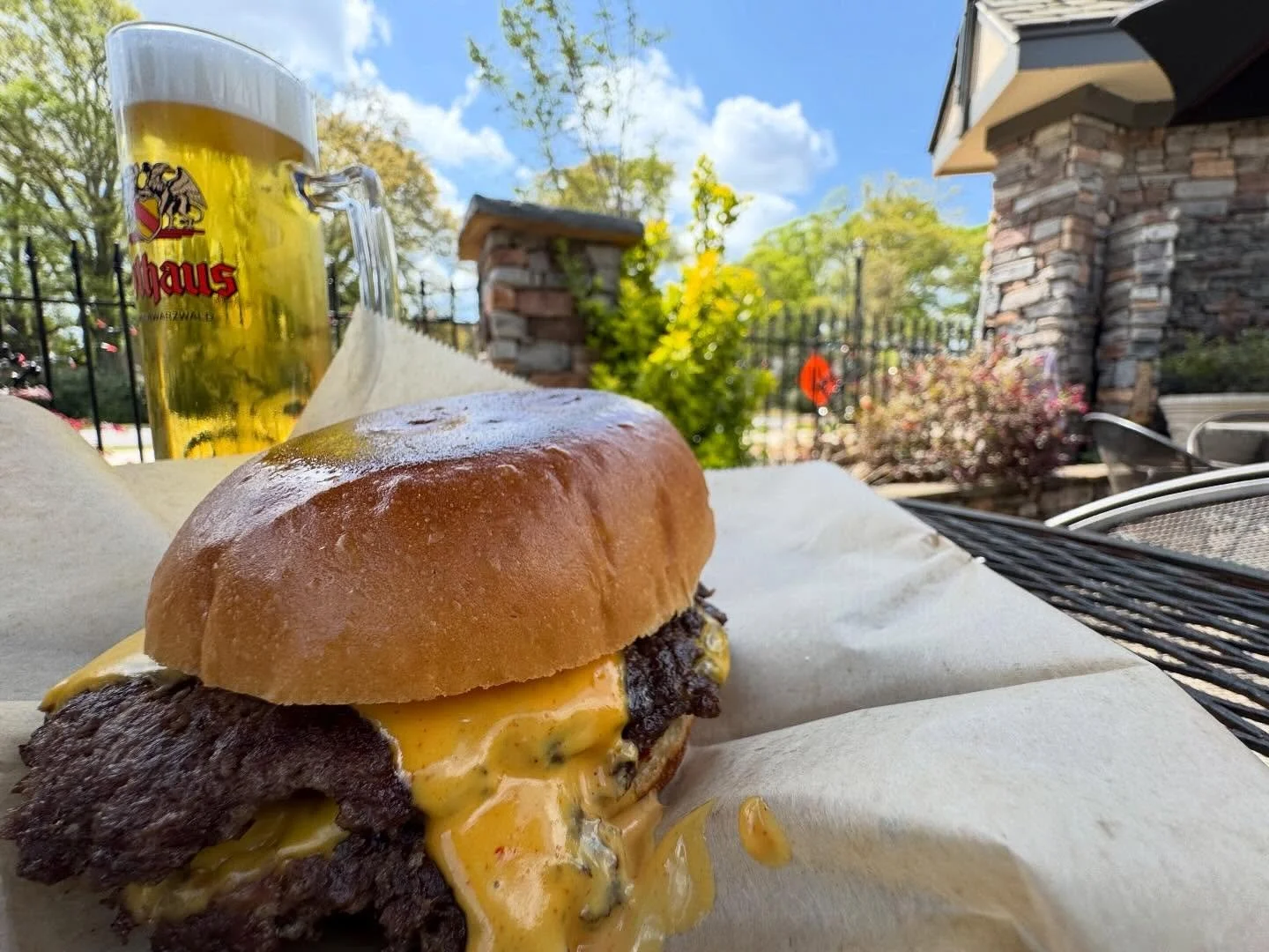 Smash Burgers on the patio! This is what your lunch could be every Tuesday-Friday. Come through! #smashburgers #atlantaburgers #nerdbar #avondalelunch