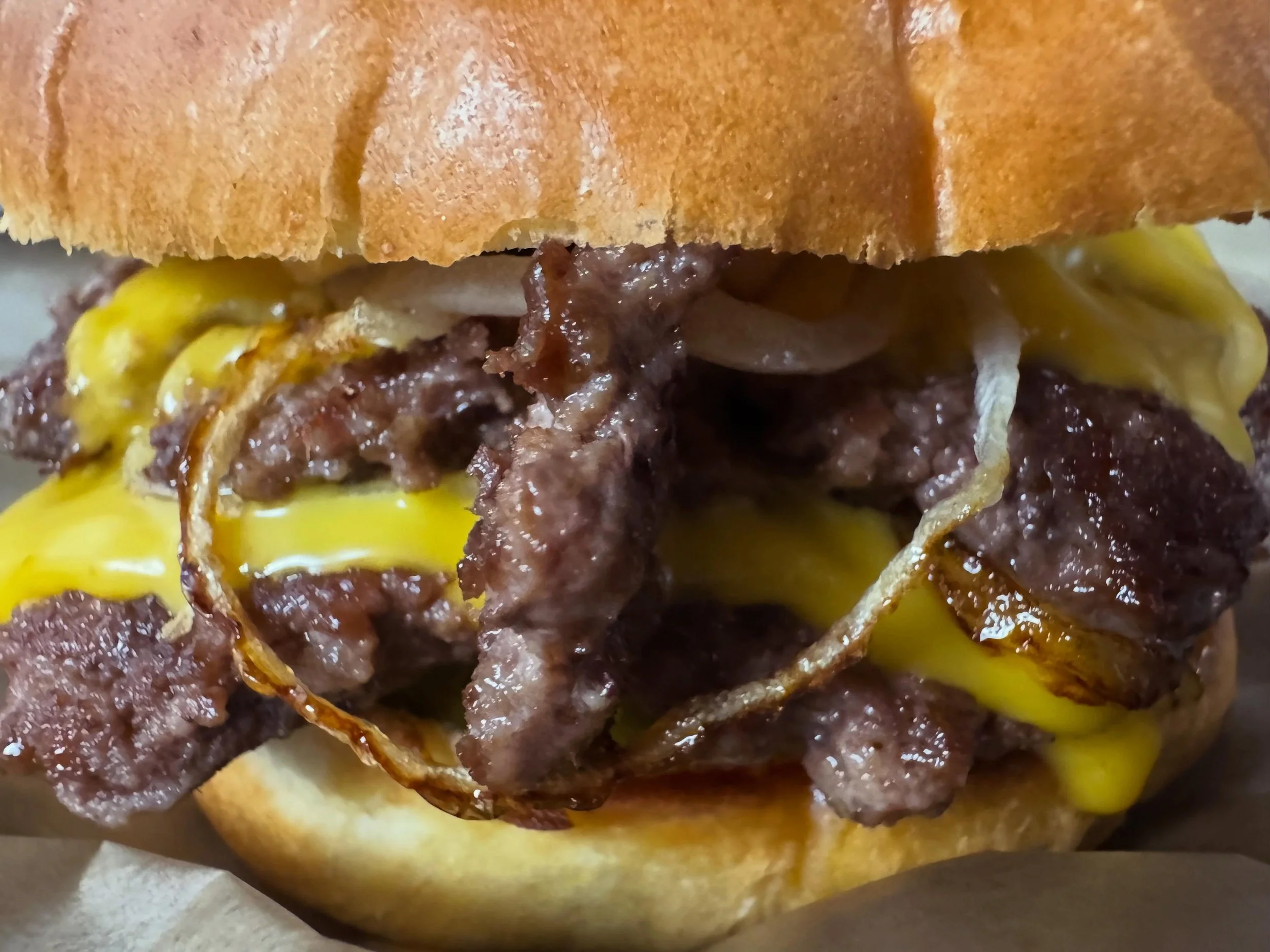 Friday + Smash Burgeys makes a joyous combo. Throw in a patio and some games and wellllll, that sounds real nice! #netdbar #friday #smashyburger