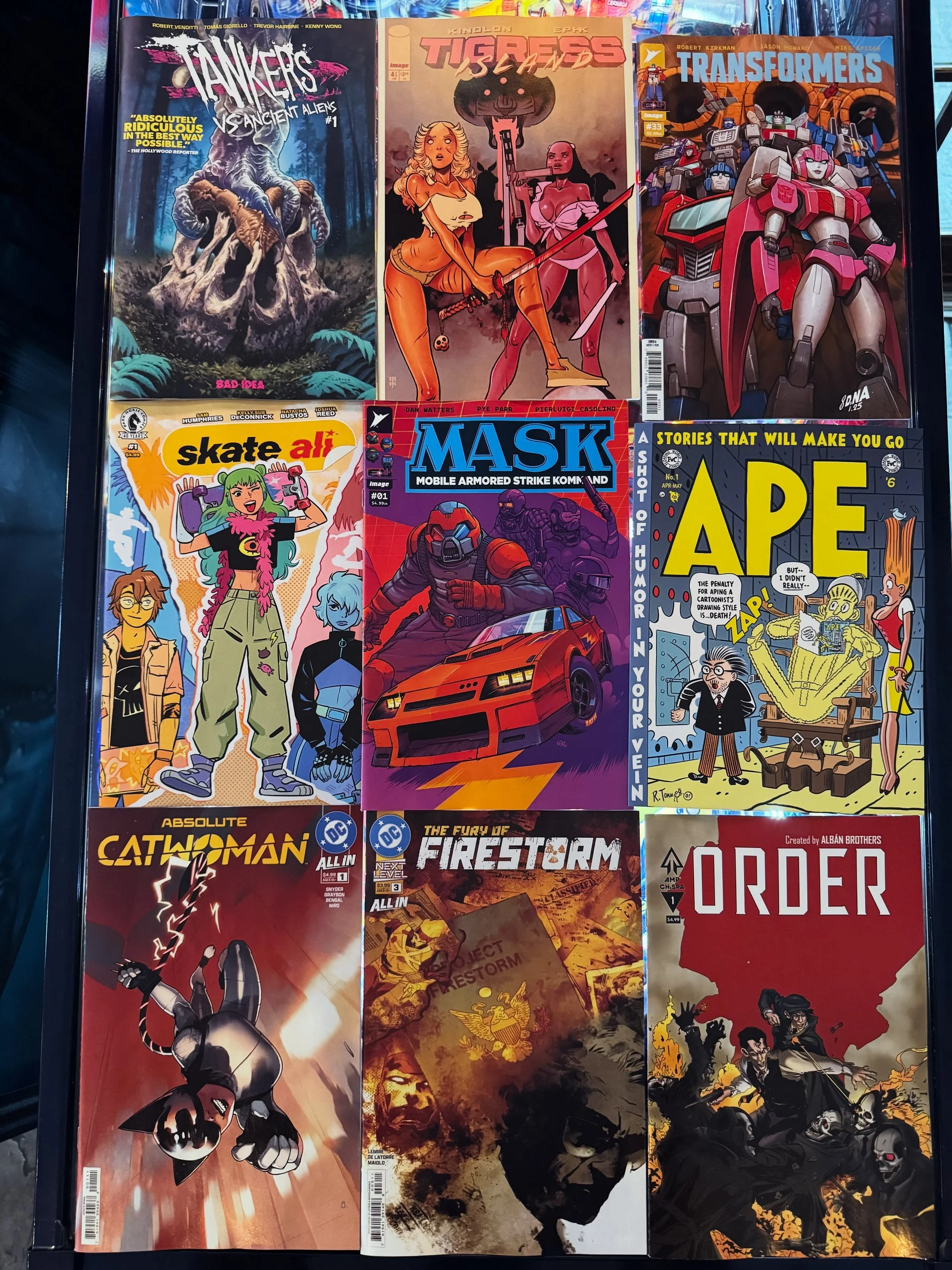 Some great books out for New Comic Book Day! Including several new #1&rsquo;s from @dccomics Absolute Catwoman, @imagecomics &amp; @skyboundent M.A.S.K. , @badideahello &amp; @robertvenditti Tankers vs. Ancient Aliens, Ape Anthology from @richtommaso
