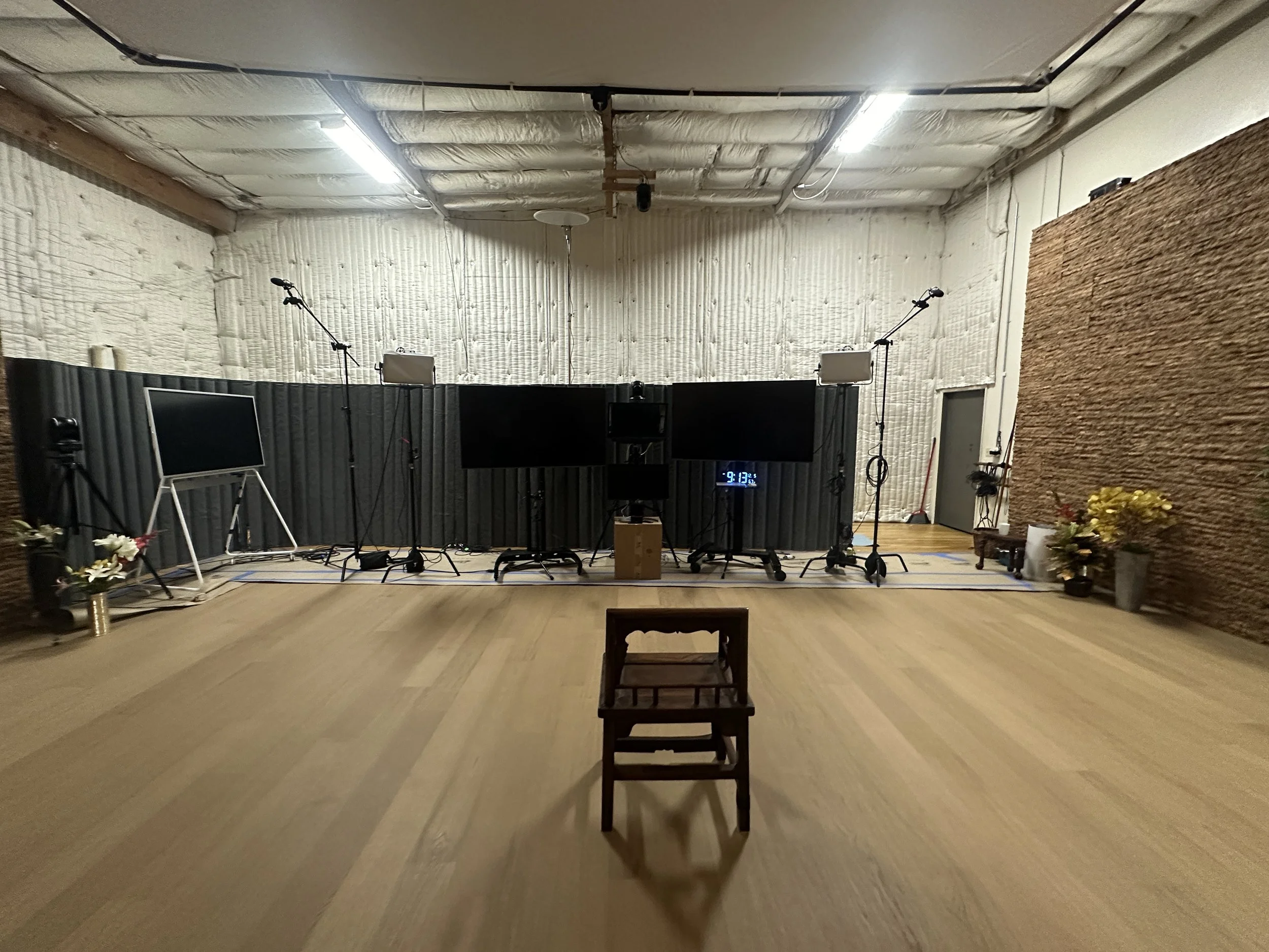IM Rodeo HQ Set tvs.JPG