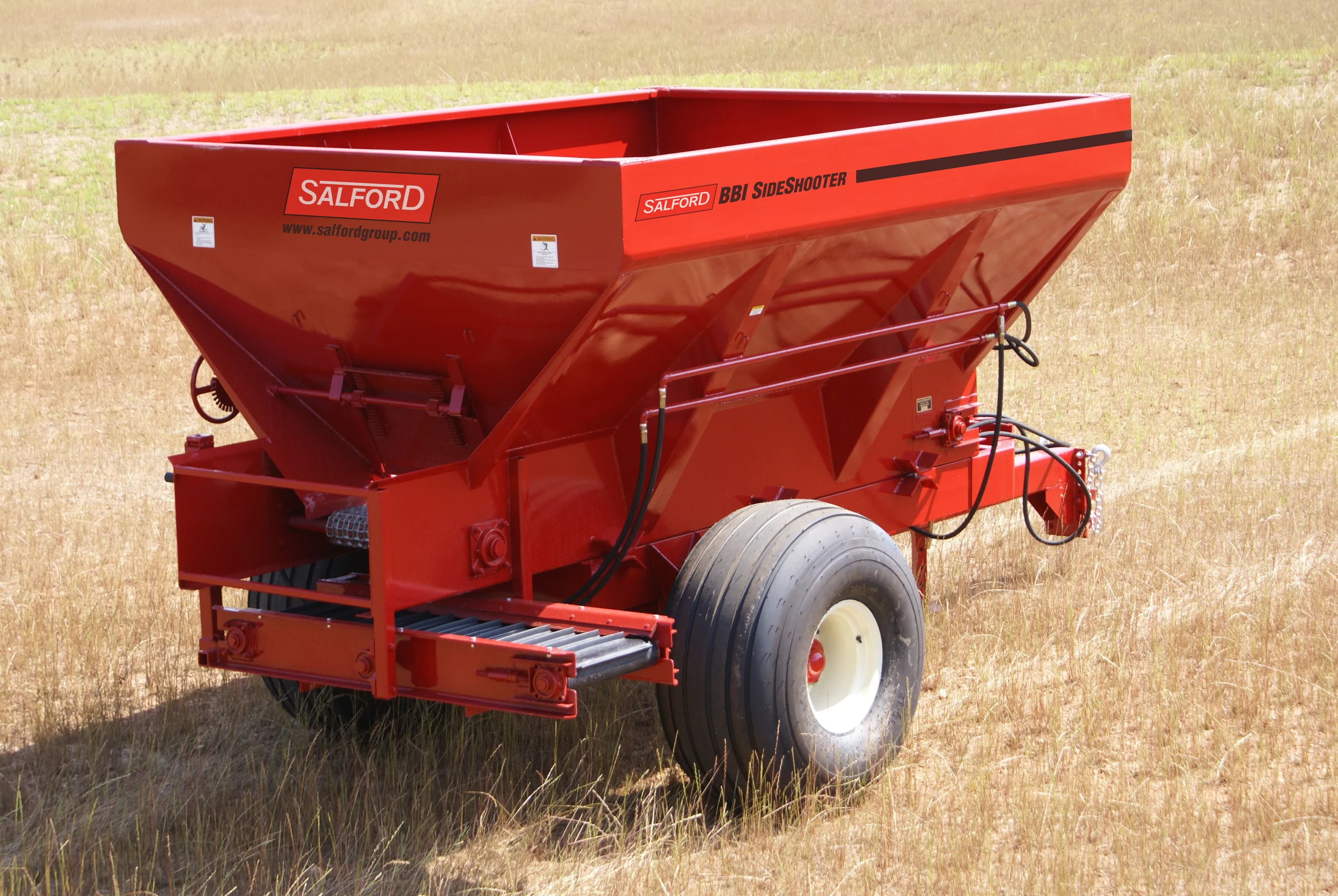 BBI side Shooter DAIRY Spreader