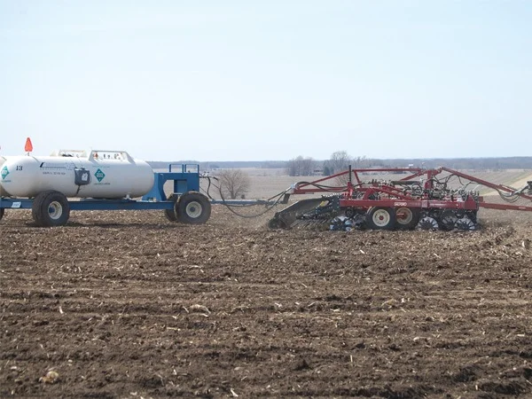 I-Series Tillage Seeding and Fertilizer Attachments